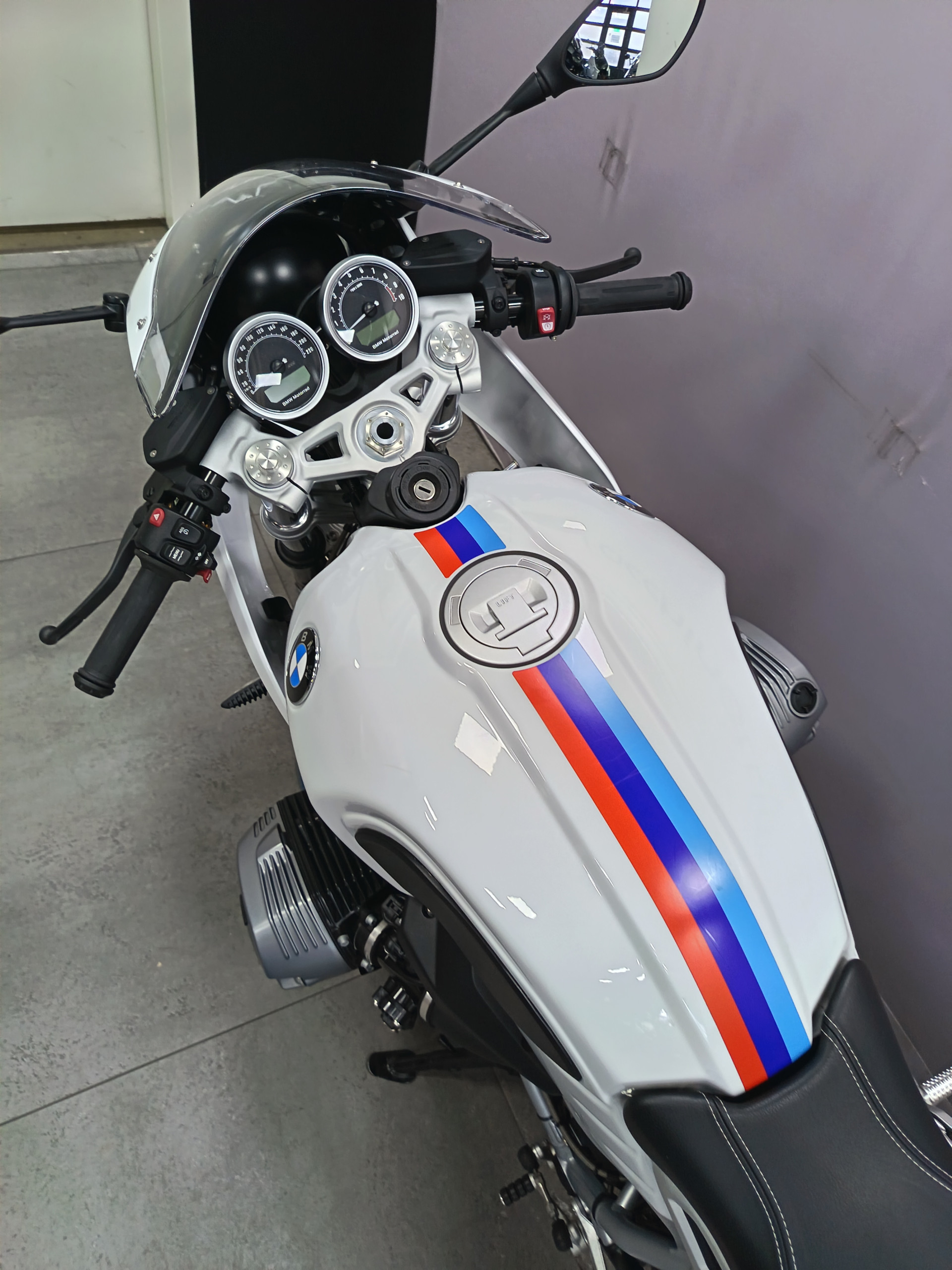 BMW R nineT Racer-image-4