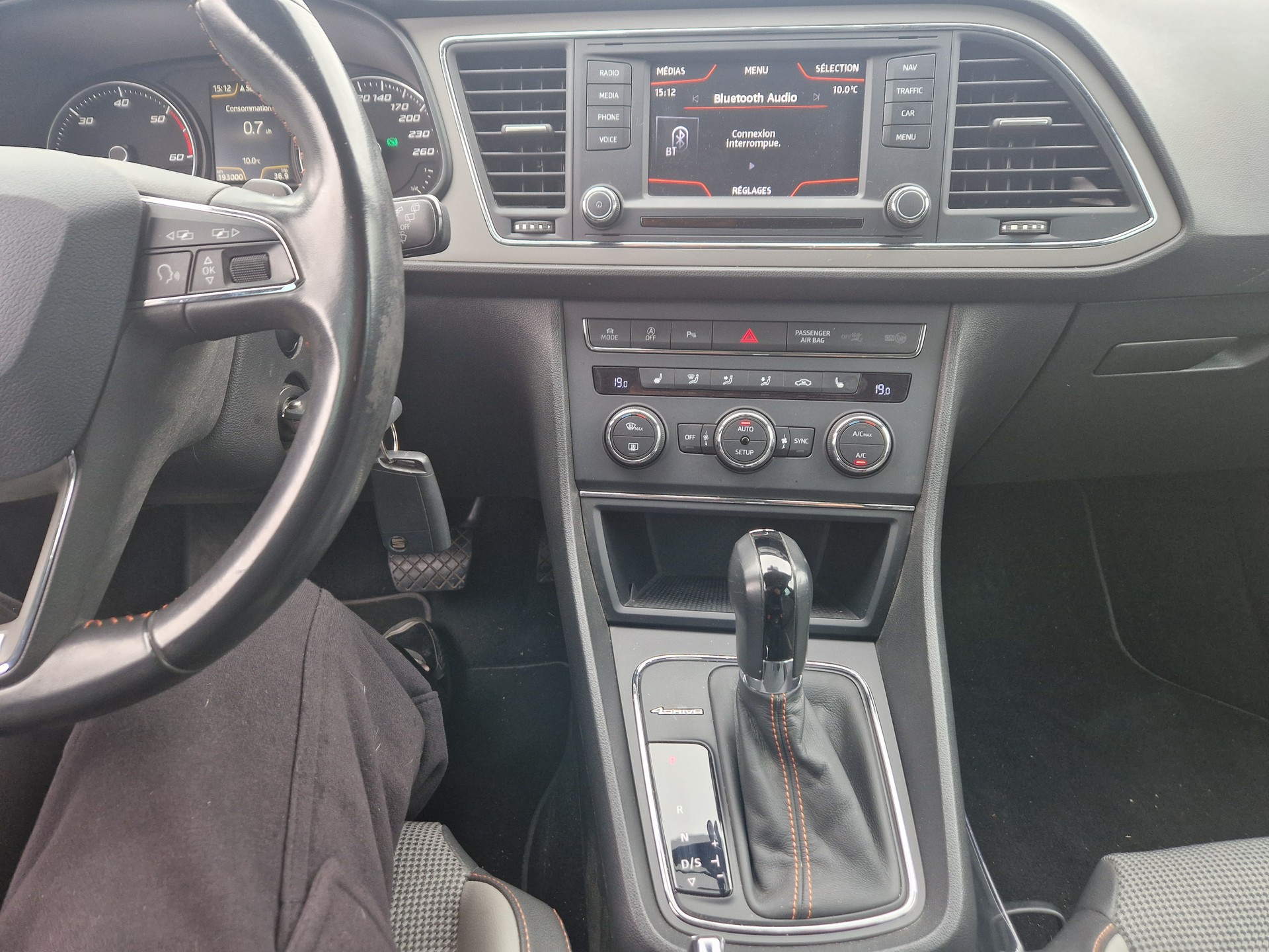 SEAT Leon ST 2.0 TDI X-Perience 4Drive DSG-image-9
