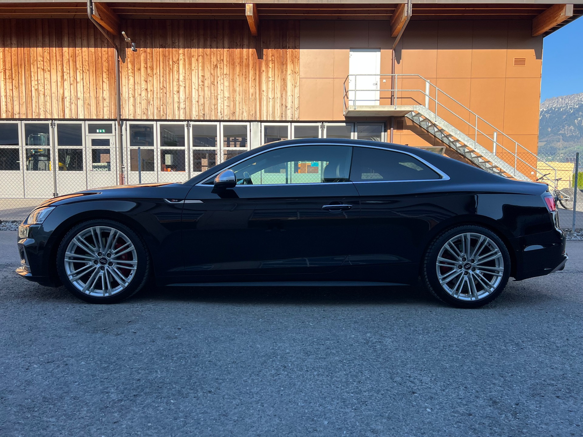 AUDI S5 Coupé 3.0 TFSI quattro tiptronic (CHF 322.25/Monat)-image-2