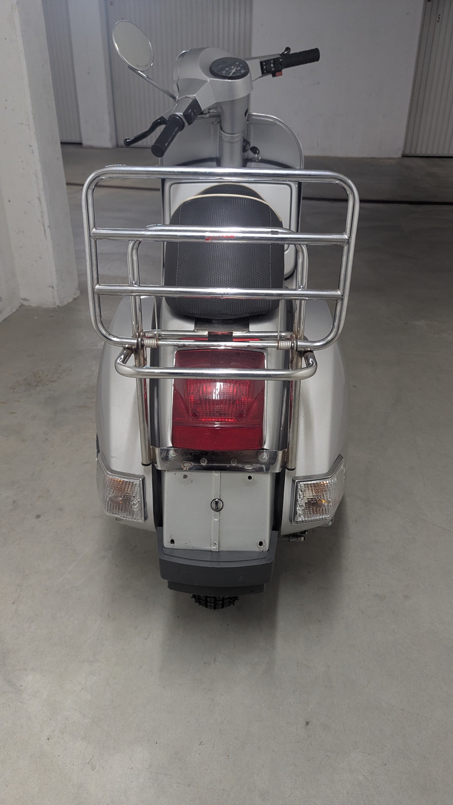 PIAGGIO Vespa PX 200 E-image-12
