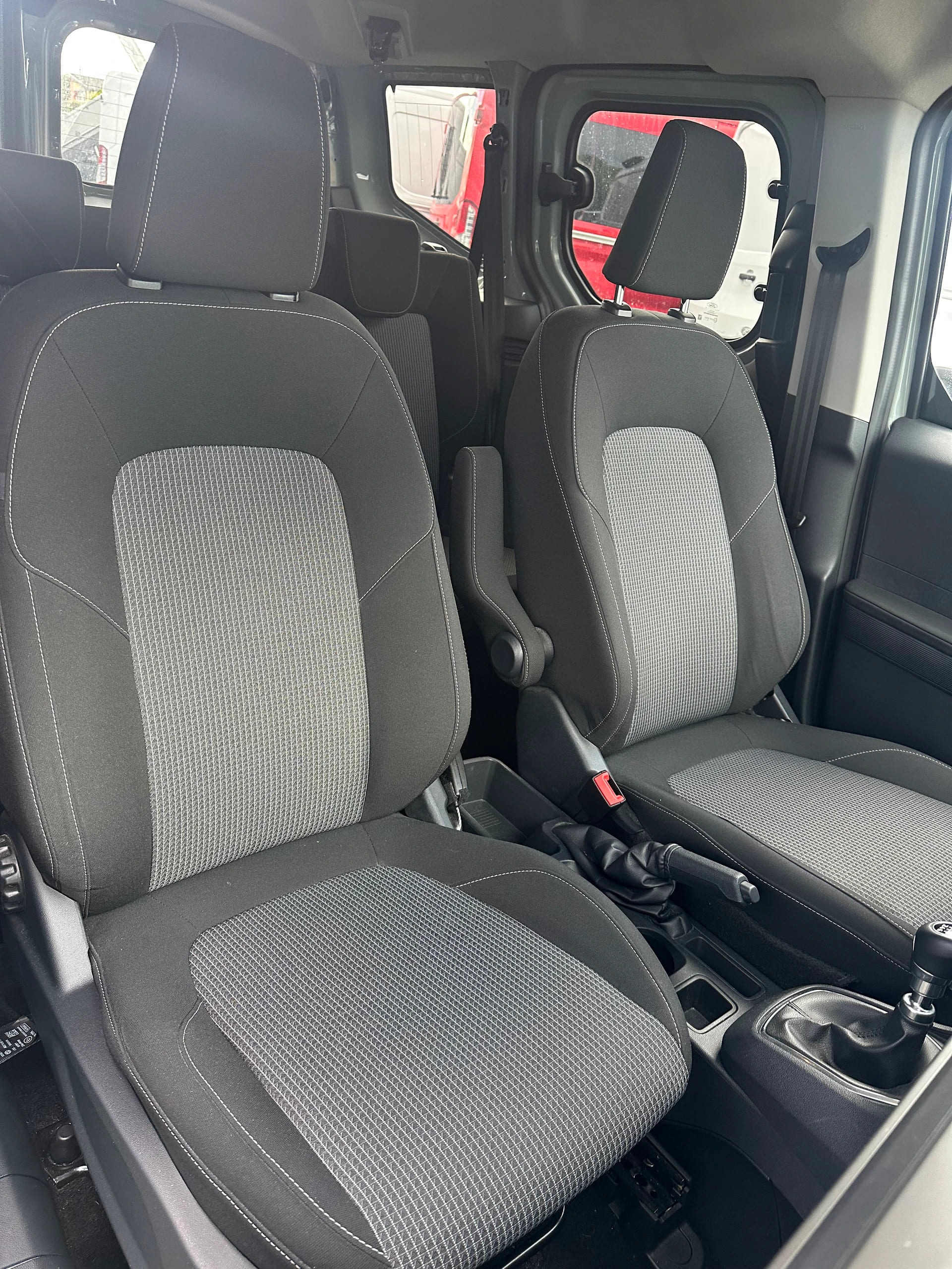 FORD Transit Courier Dkab. van 1.0 EcoBoost Trend-image-13
