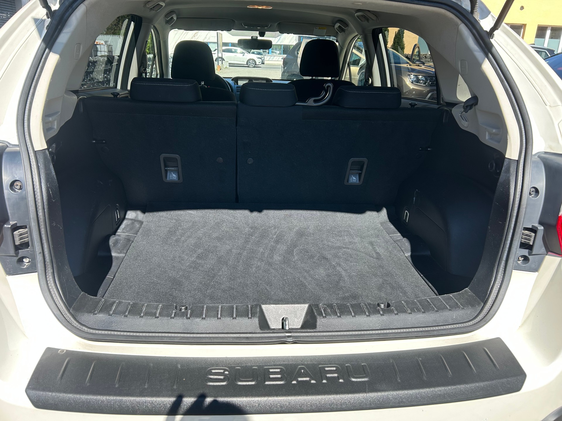 SUBARU XV 2.0D Swiss One AWD 4x4-image-10