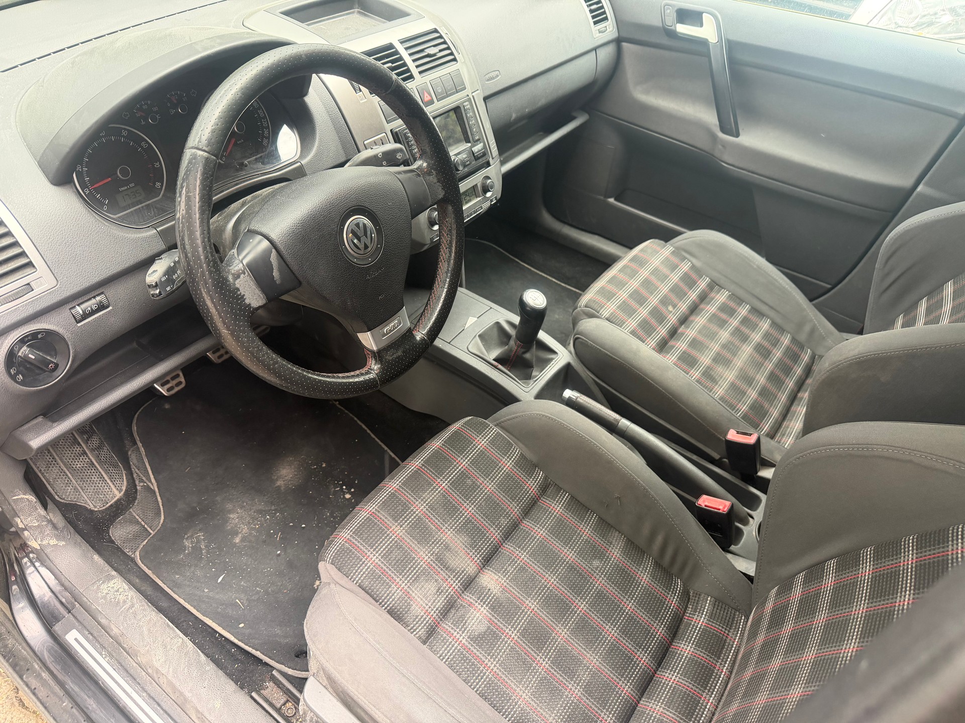 VW Polo 1.8 20V Turbo GTI-image-6