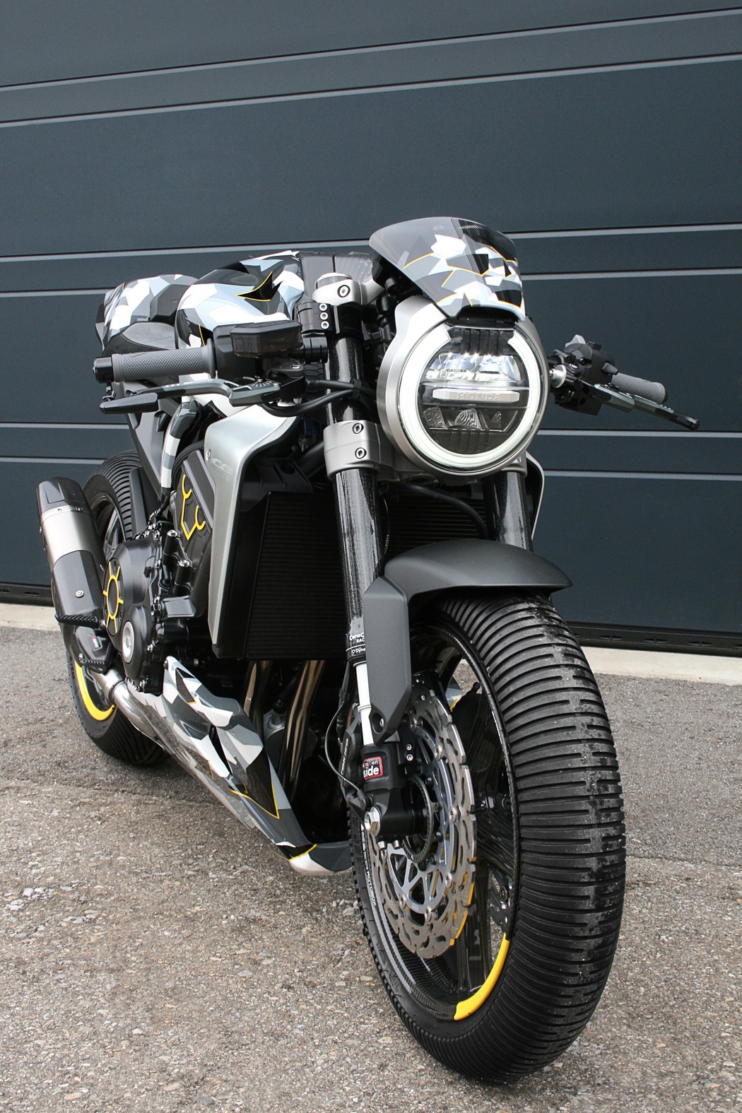 HONDA CB 1000 R ABS-image-1