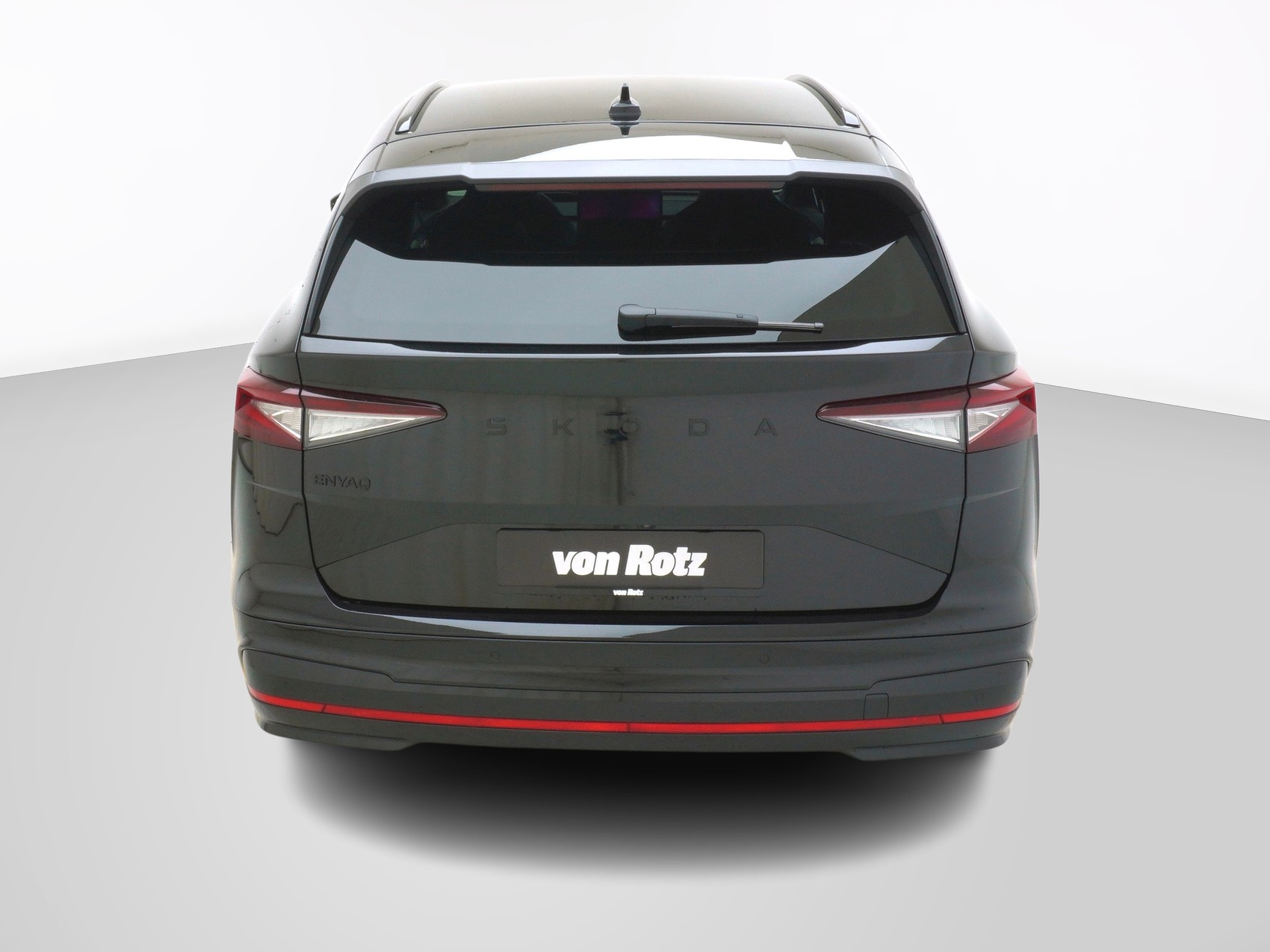 SKODA Enyaq iV RS-Lounge-showroom-element-2