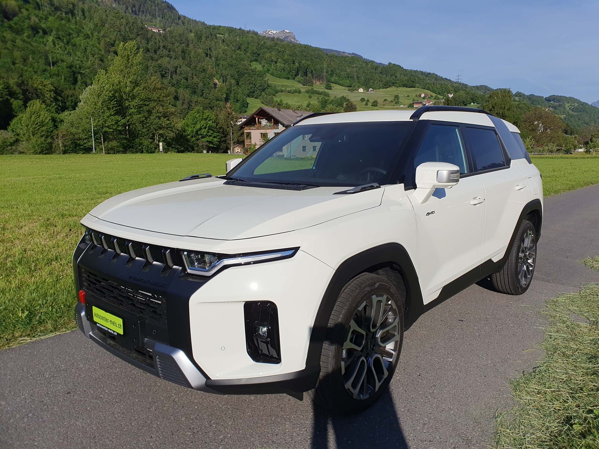 KGM-SsangYong Torres 1.5 T-Gdi Titanium Panorama 4x4-image-3