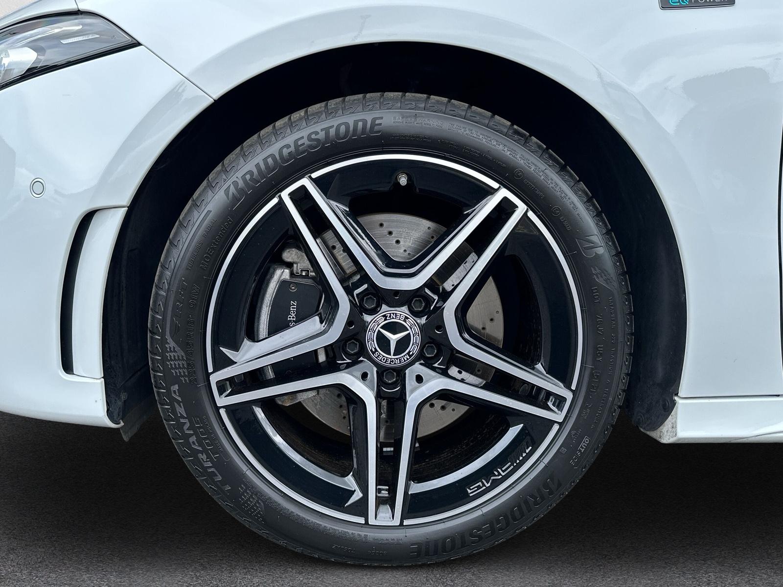 MERCEDES-BENZ A 250 e AMG Line (CH)-image-9