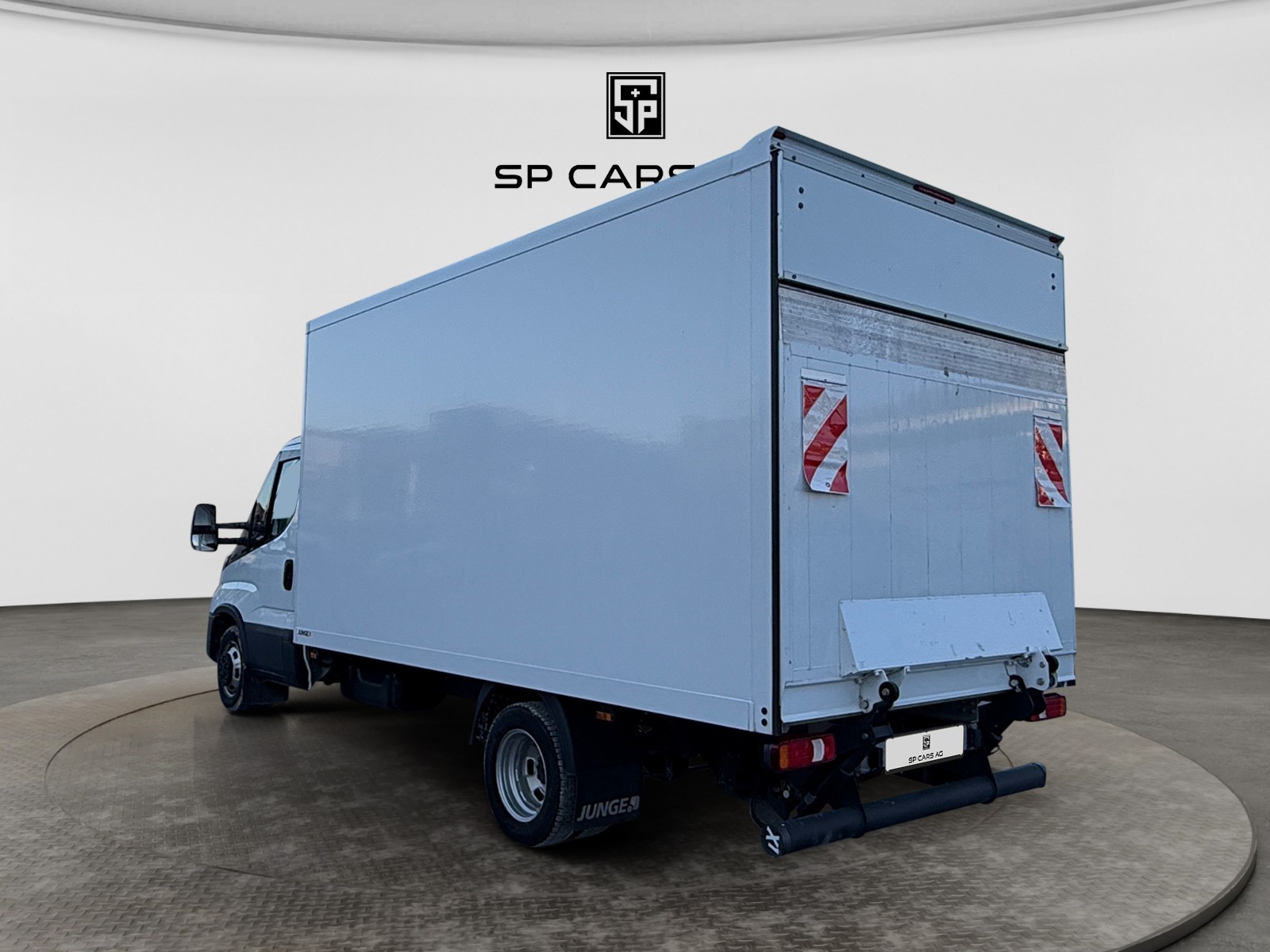 IVECO 35 C 16H-showroom-element-2