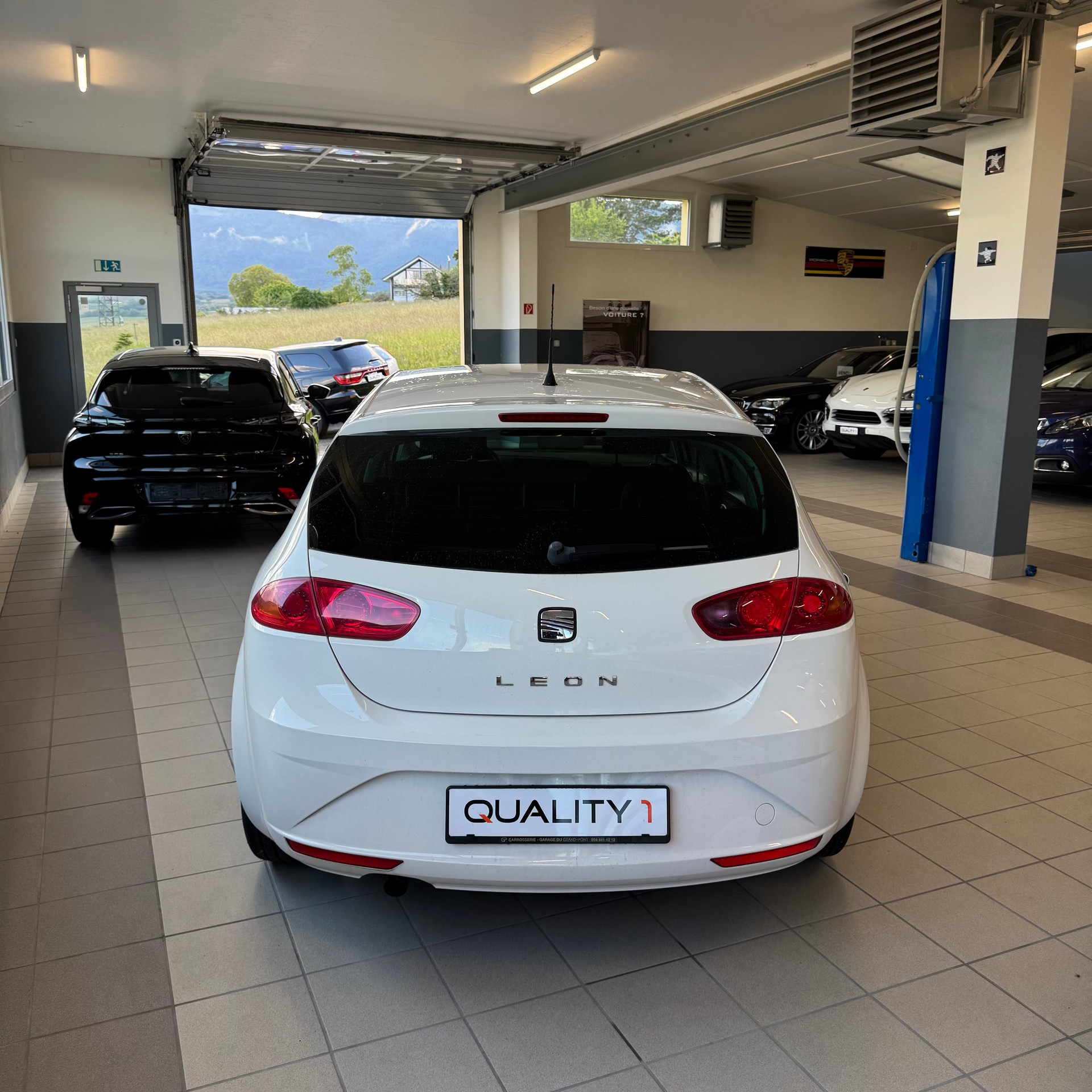 SEAT Leon 1.2 TSI COPA Reference-showroom-element-3