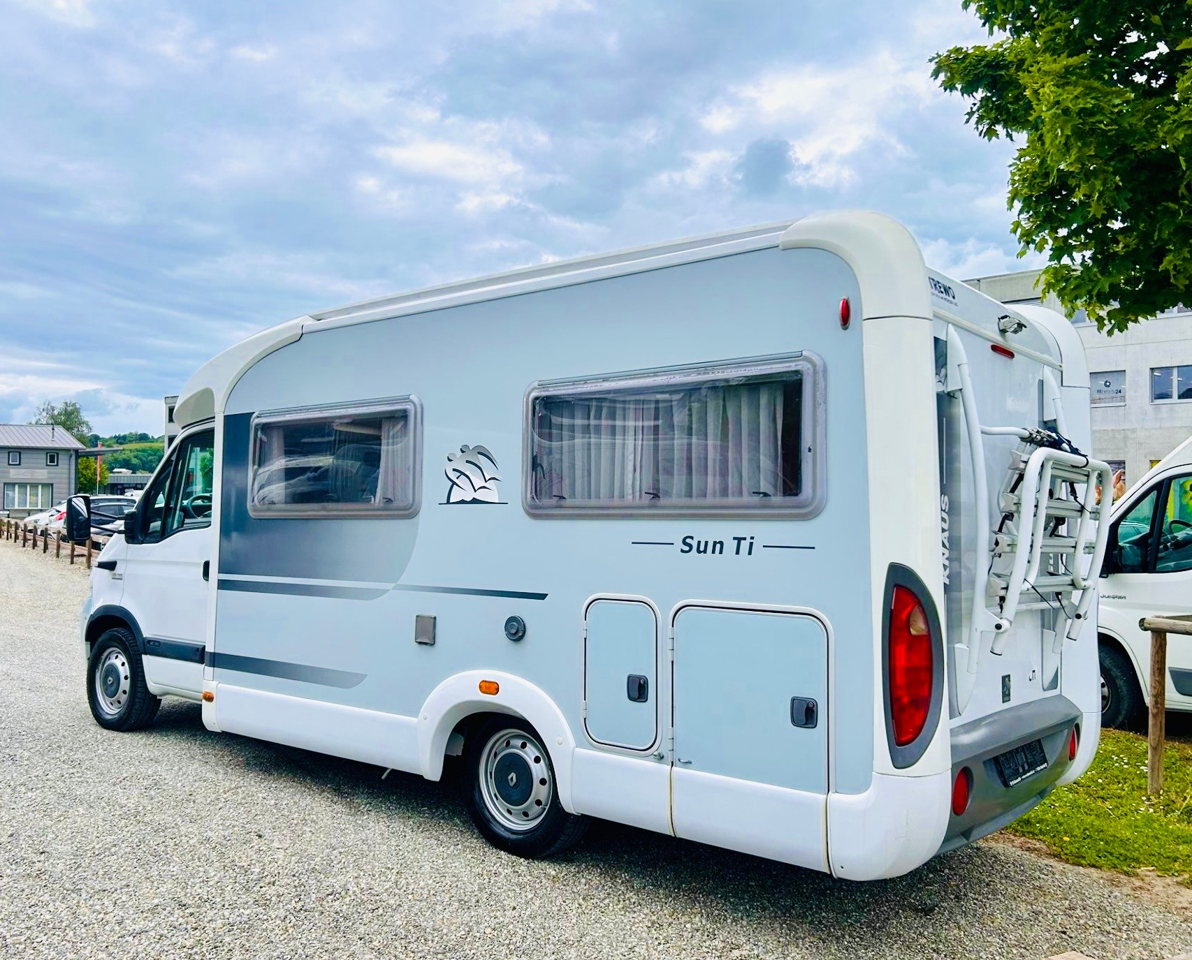 RENAULT 2.5TDCi 125PS Knaus SKY ***5.99Meter/6-Reiseplätze/64000KM***-showroom-element-3