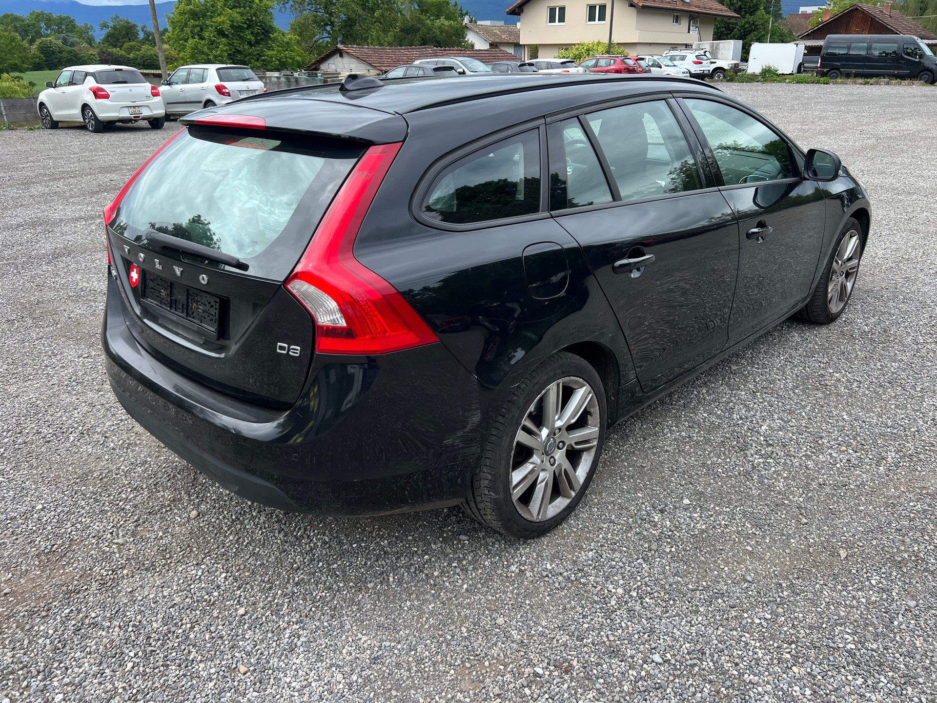 VOLVO V60 D3 Geartronic-image-5