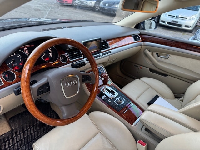 AUDI S8 5.2 V10 quattro tiptronic-image-15