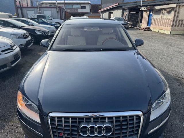 AUDI S8 5.2 V10 quattro tiptronic-image-9