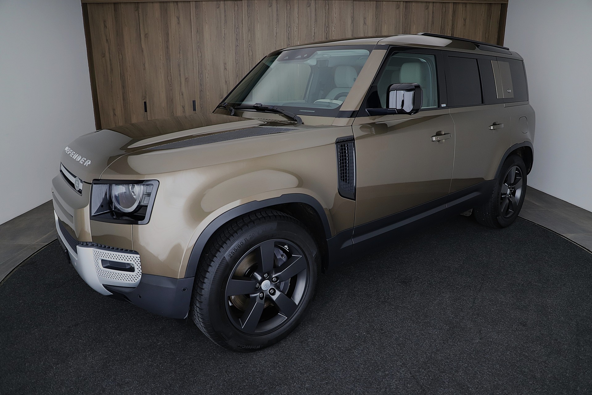 LAND ROVER Defender 110 P400e Si4 PHEV SE AT8