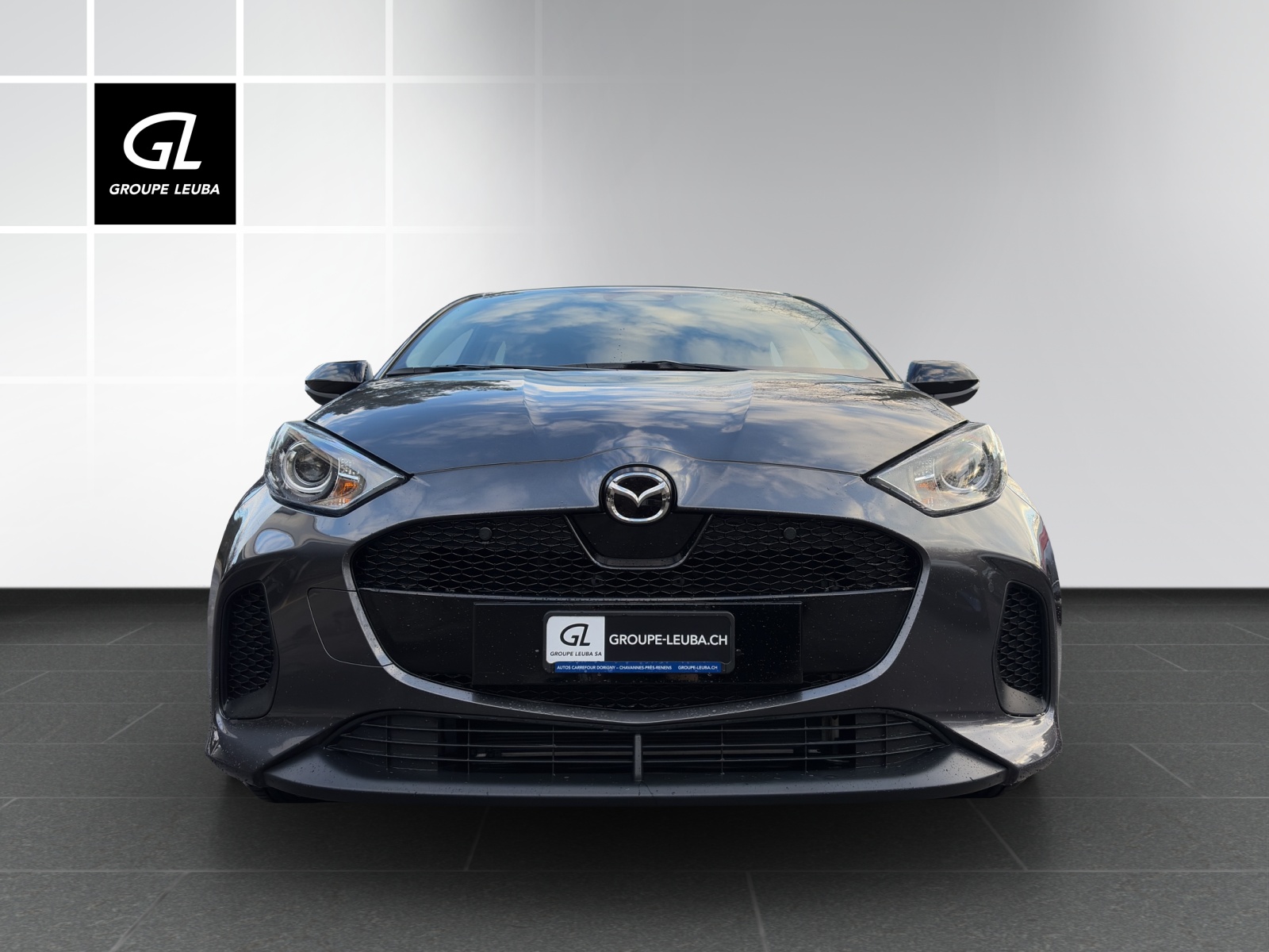 MAZDA 2 Hybrid Exclusive-line-showroom-element-1