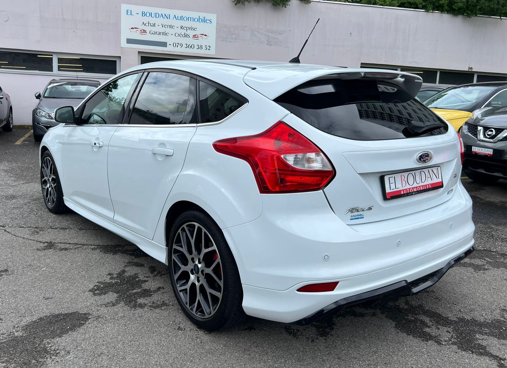 FORD Focus 1.6 SCTi Titanium-image-3