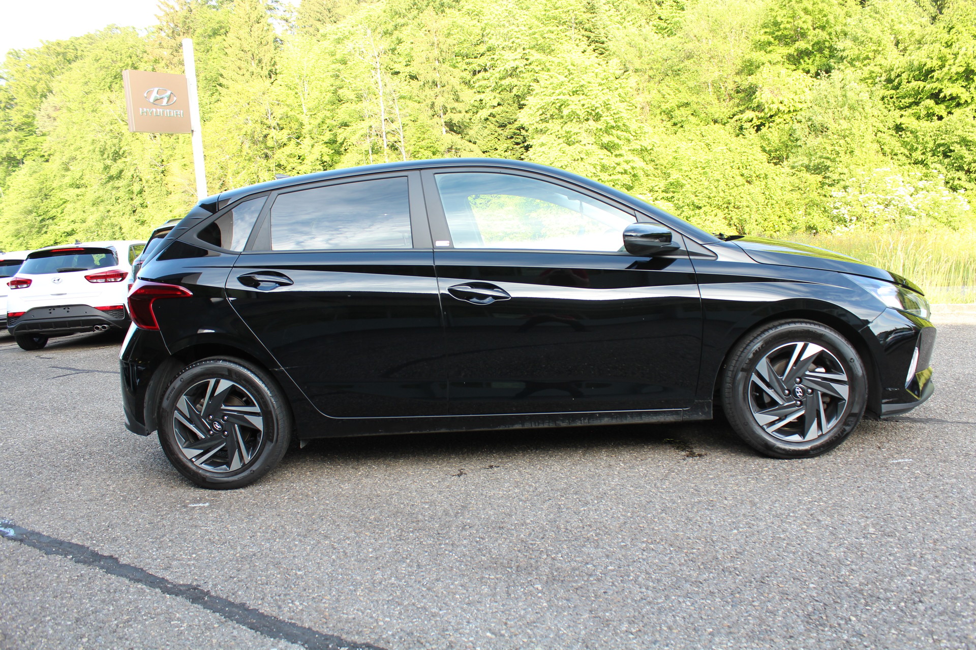 HYUNDAI i20 1.0 T-GDi Amplia DCT-showroom-element-2
