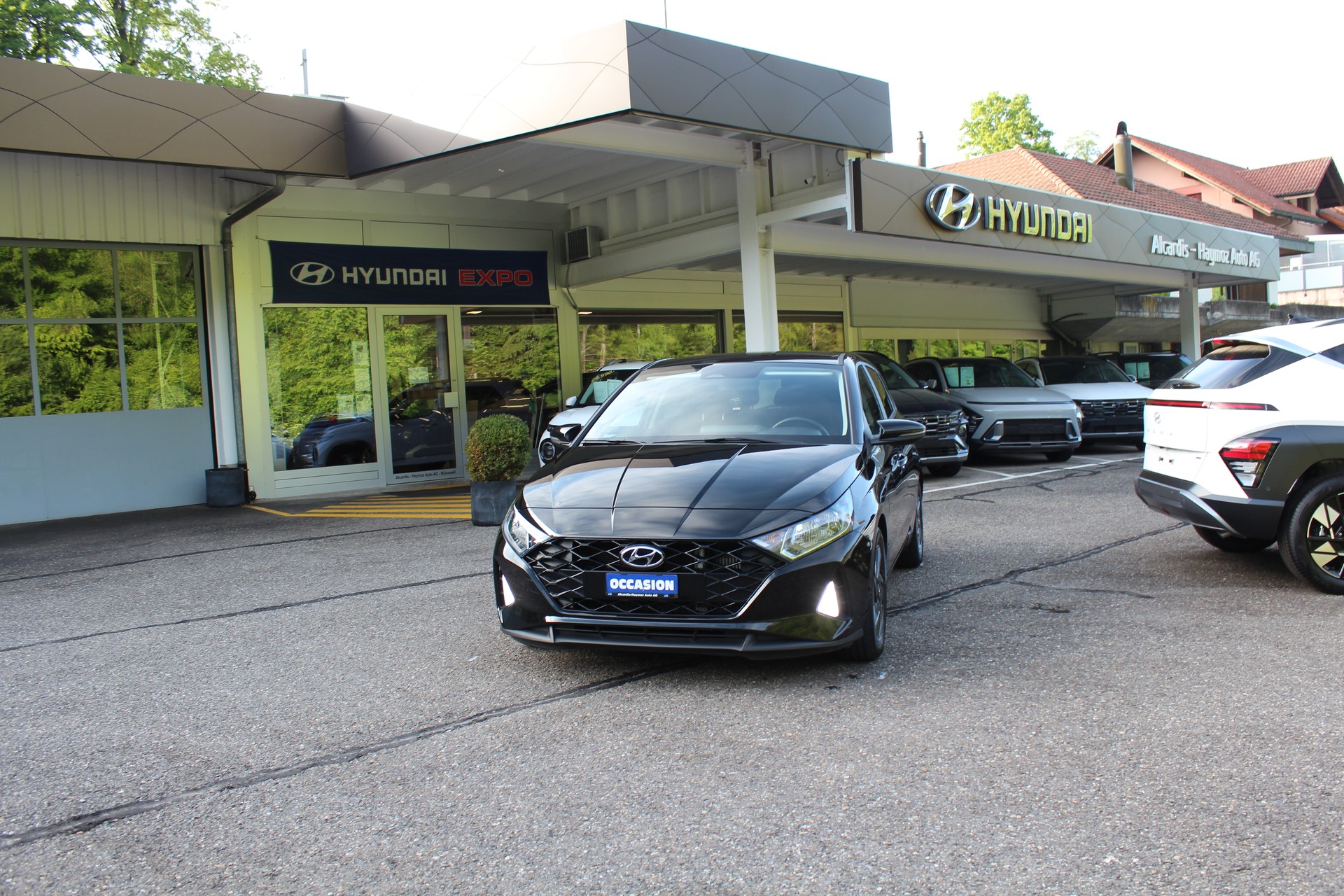 HYUNDAI i20 1.0 T-GDi Amplia DCT-showroom-element-1