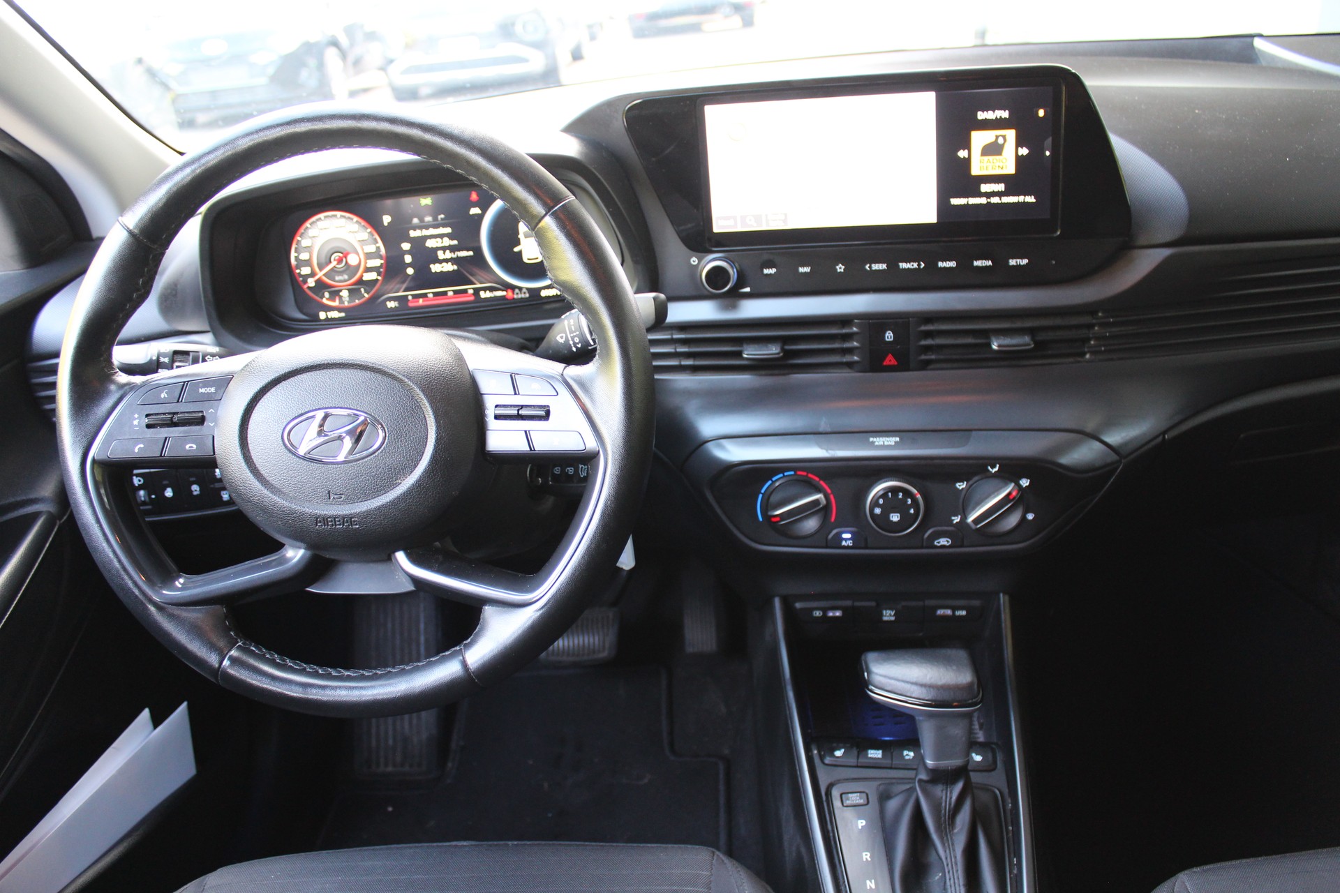 HYUNDAI i20 1.0 T-GDi Amplia DCT-image-10