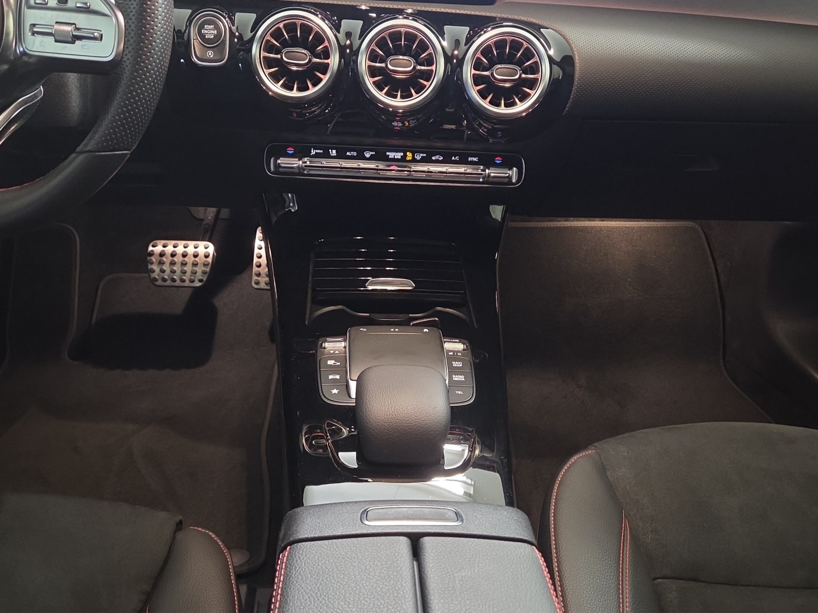 MERCEDES-BENZ CLA SB 250 AMG Line 4M 7G-image-17