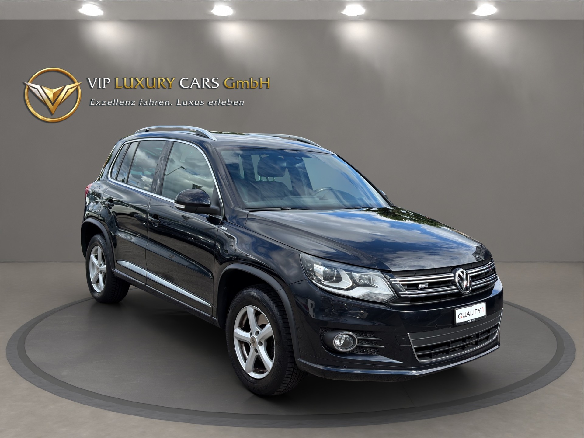 VW Tiguan 2.0 TSI Cup R-Line 4Motion DSG-showroom-element-2
