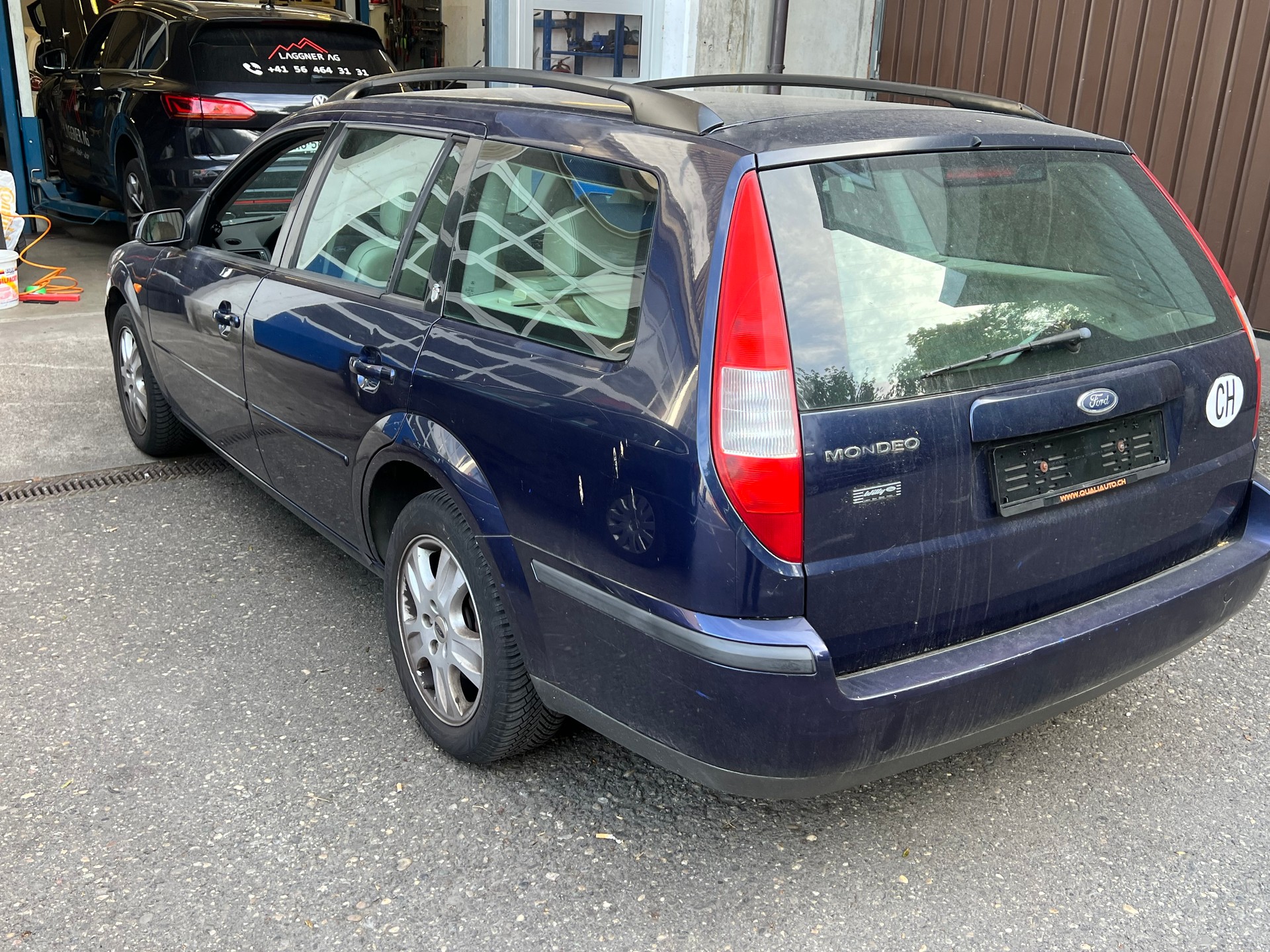 FORD Mondeo 2.0i 16V Ghia-image-2