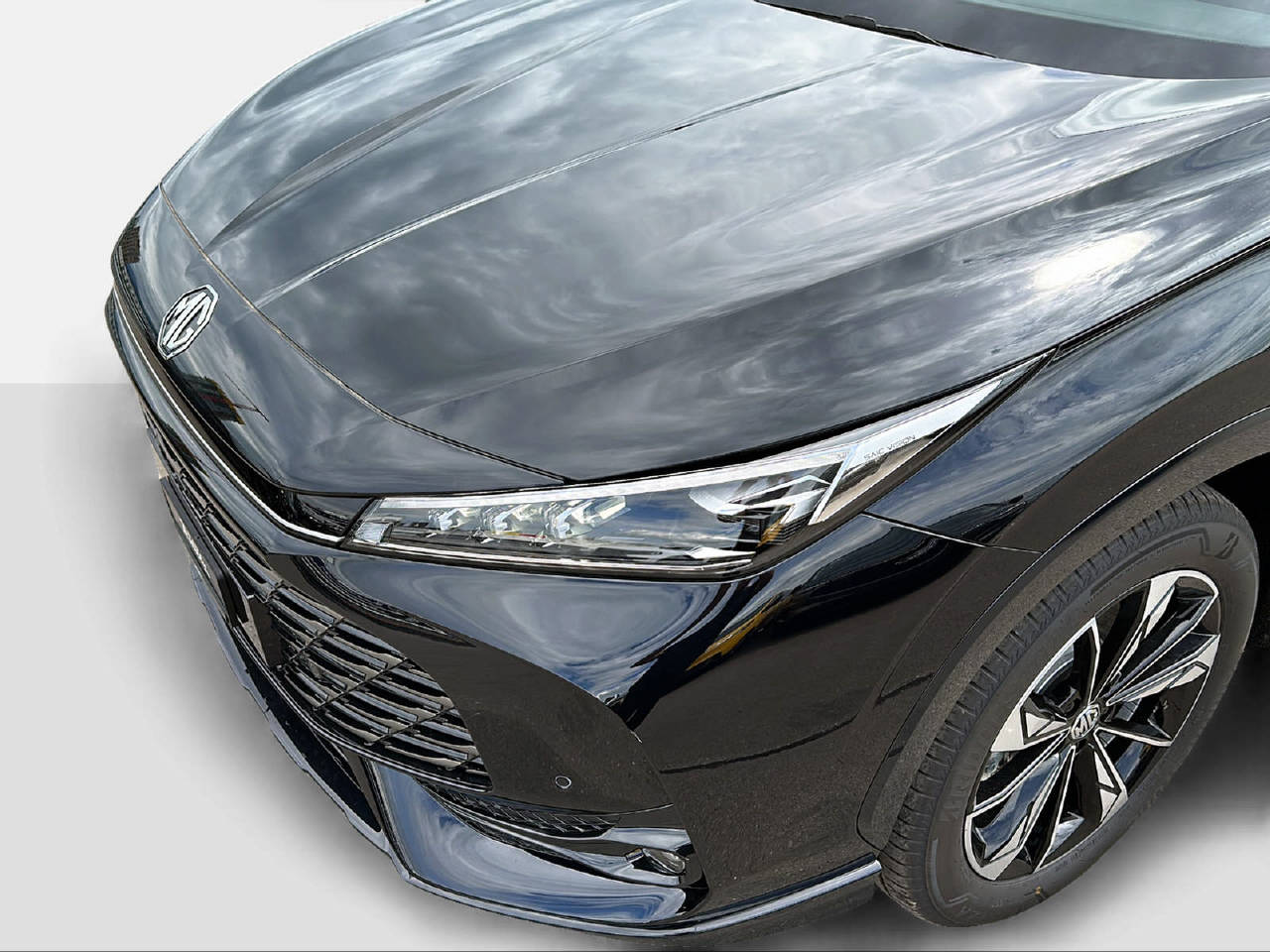 MG HS 1.5 Hybrid Luxury-image-13