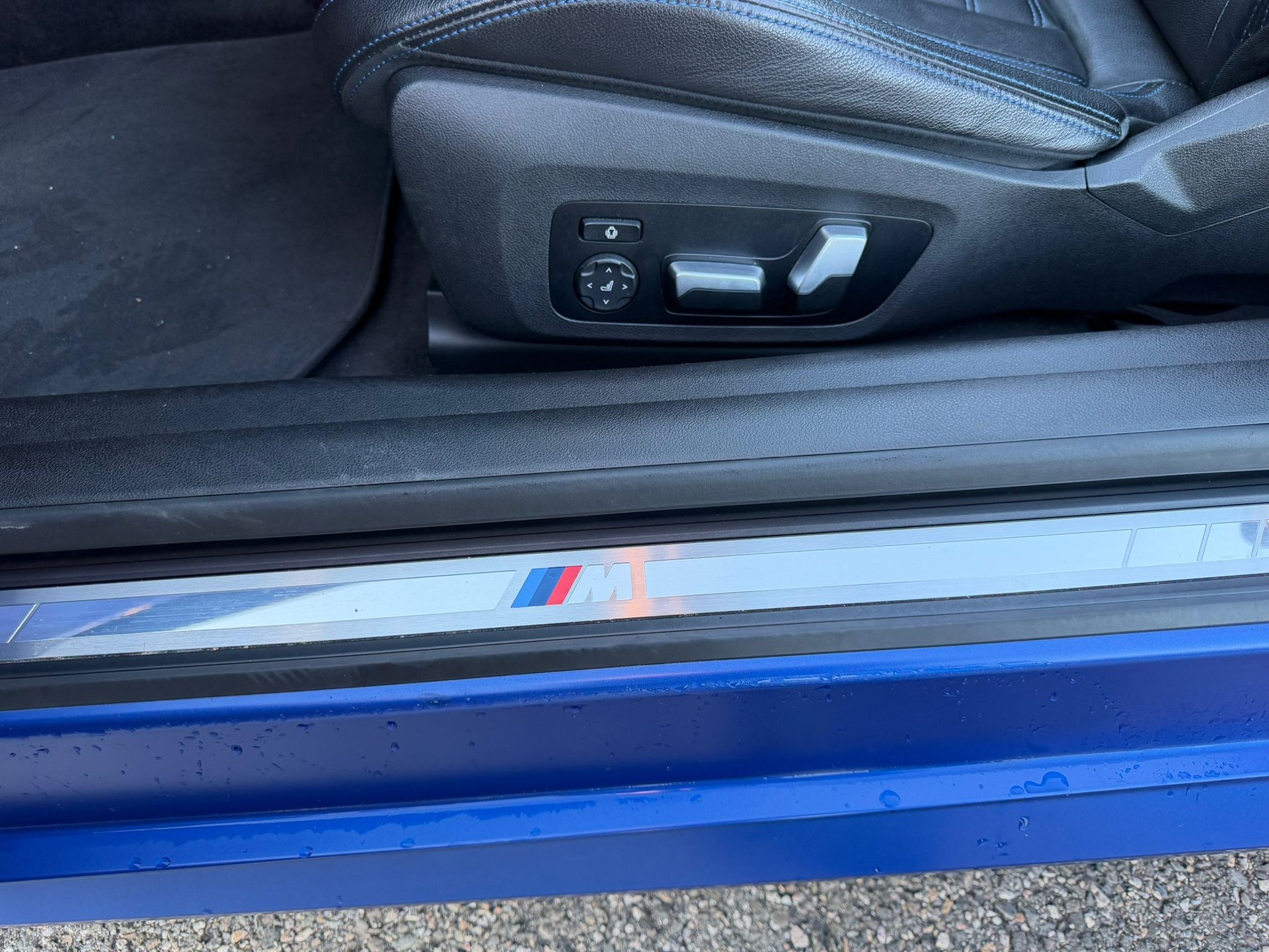 BMW M440i xDrive 48V Cabriolet Steptronic M couleur special matte-image-13