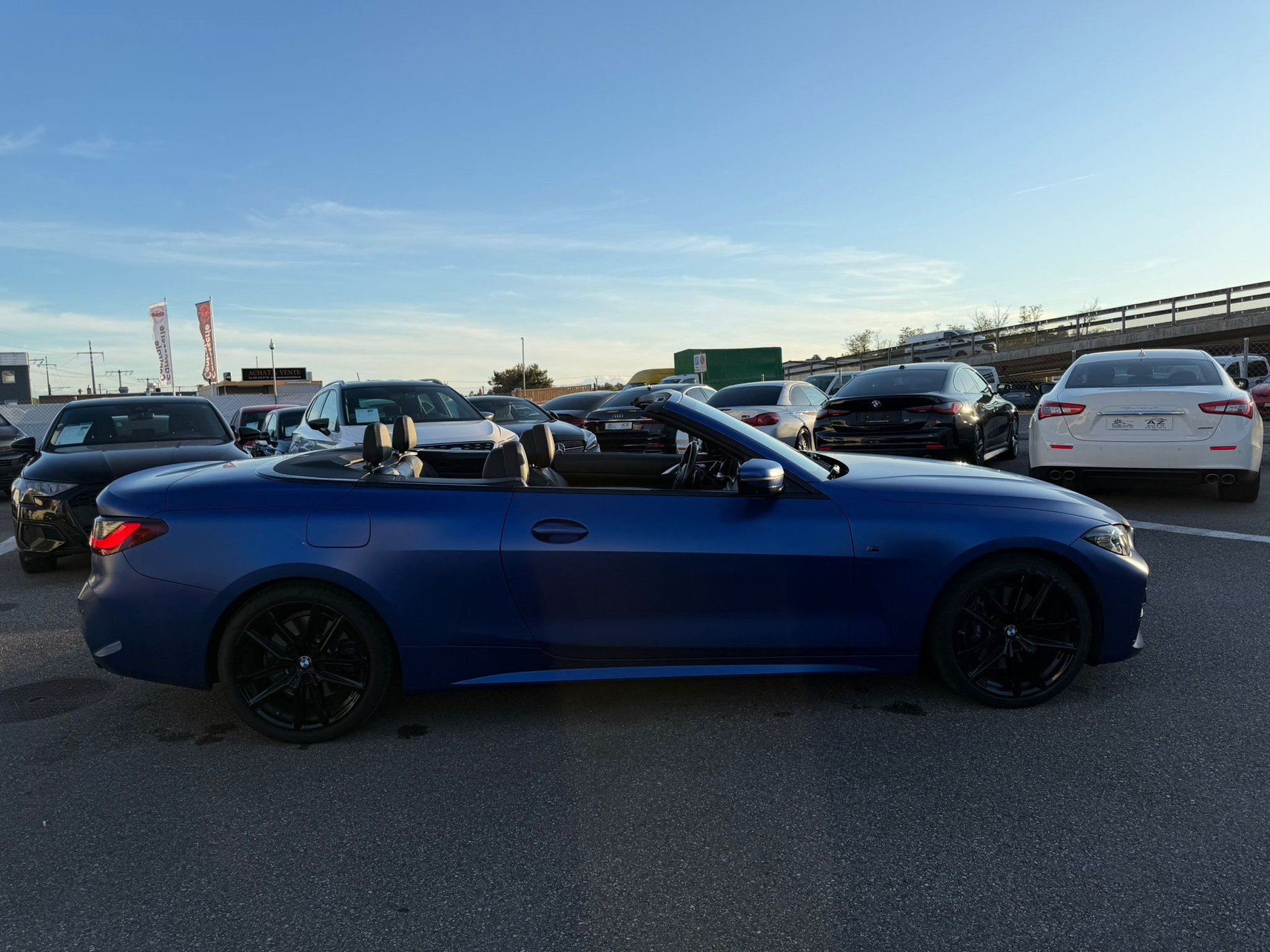 BMW M440i xDrive 48V Cabriolet Steptronic M couleur special matte-image-6