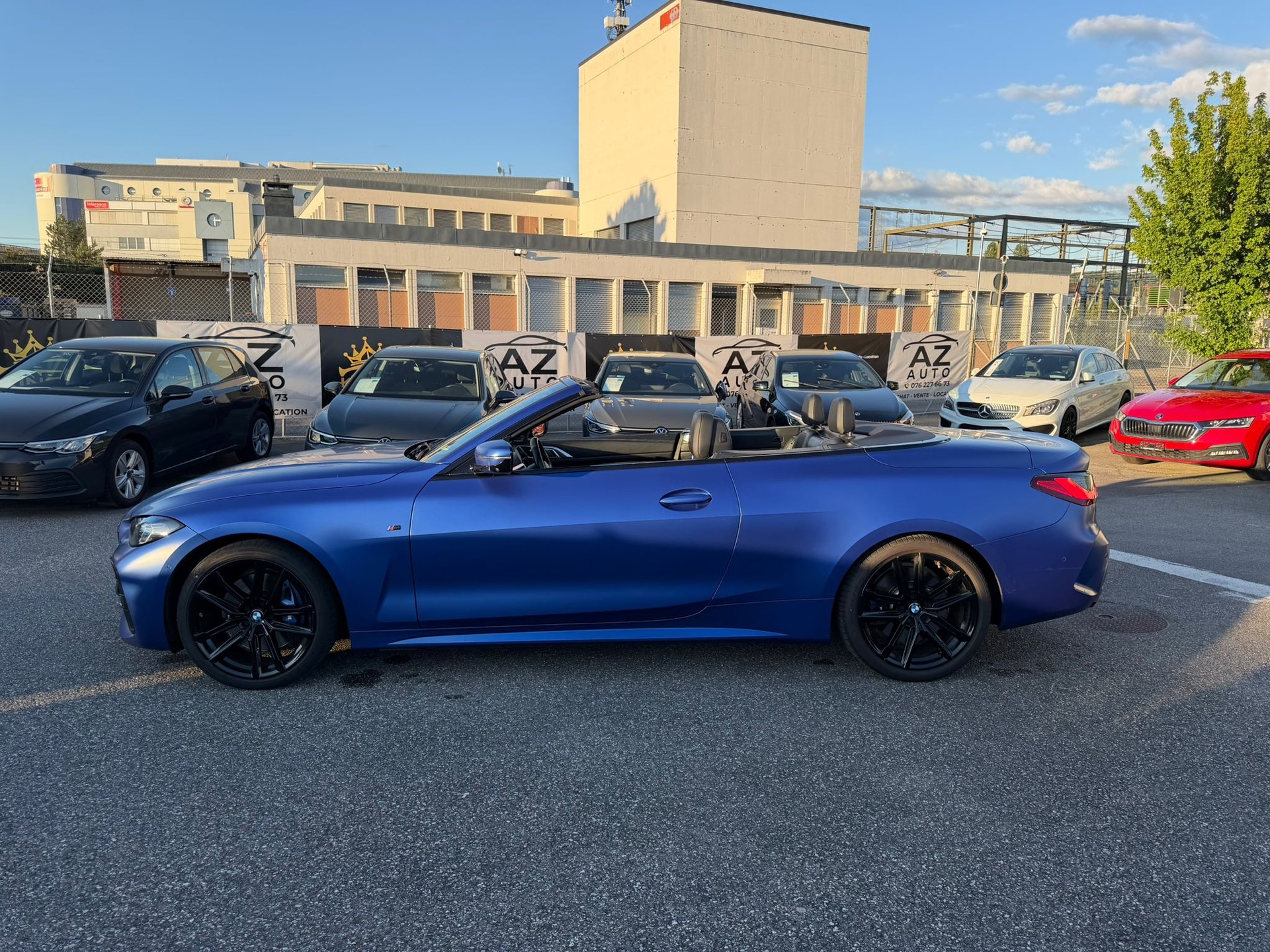 BMW M440i xDrive 48V Cabriolet Steptronic M couleur special matte-showroom-element-2