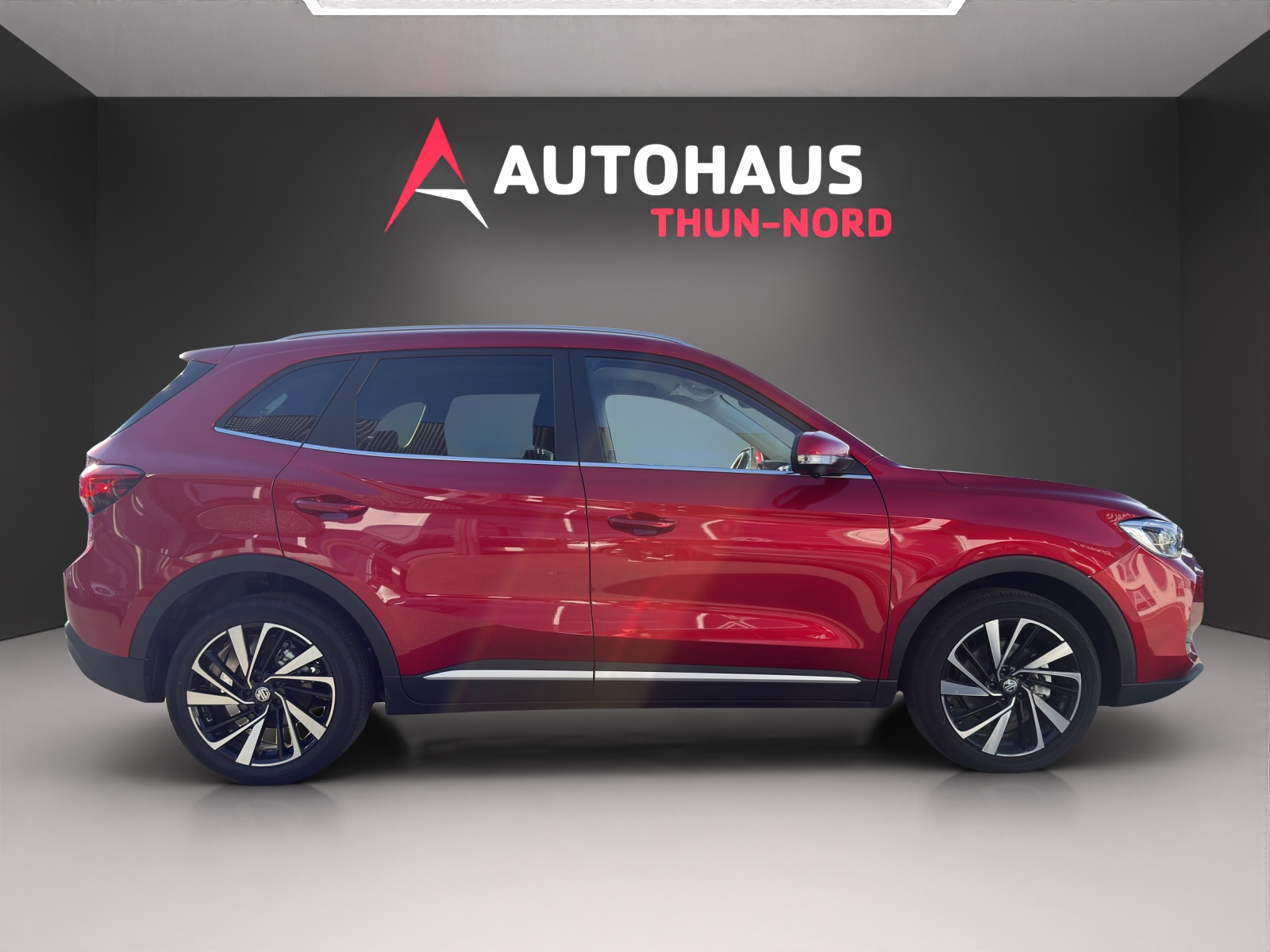 MG ZS 1.5 Hybrid+ Luxury-image-5