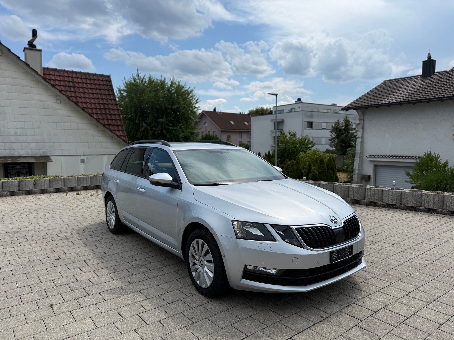 SKODA Octavia Combi 2.0 TDI Ambition 4x4 DSG-showroom-element-2