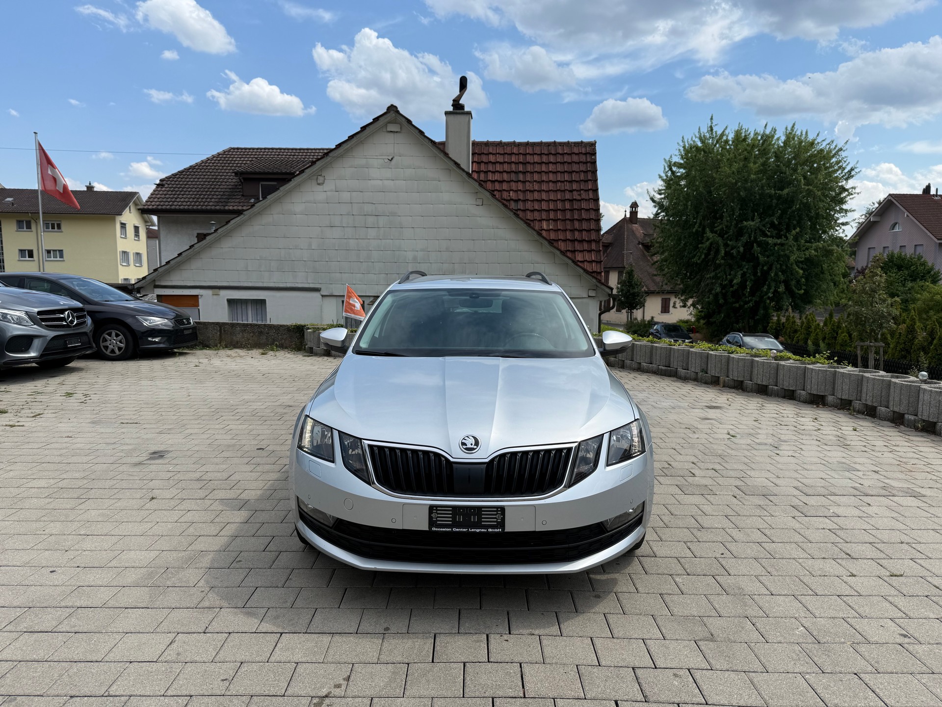 SKODA Octavia Combi 2.0 TDI Ambition 4x4 DSG-showroom-element-1
