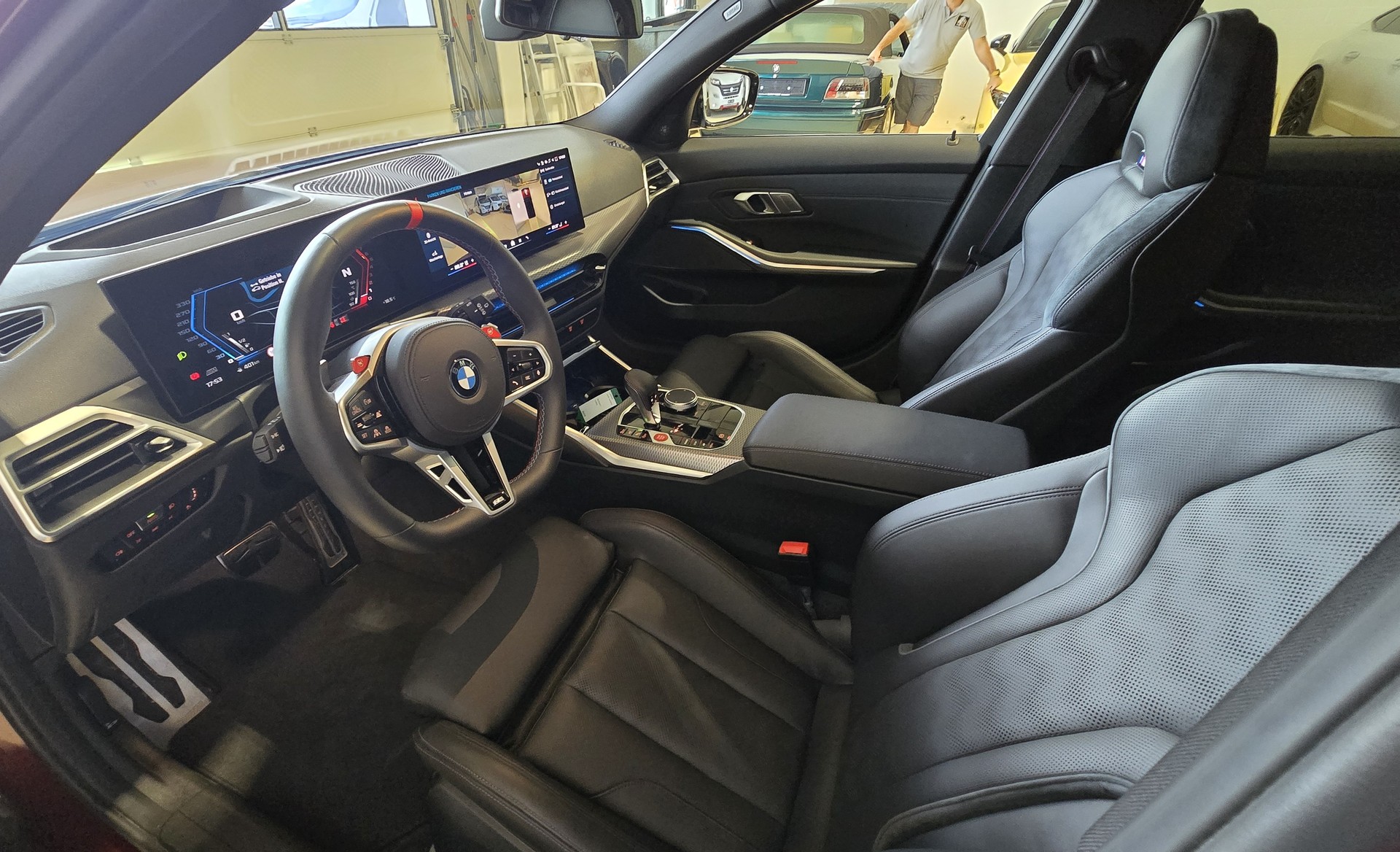 BMW M3 Touring xDrive Competition M-image-11