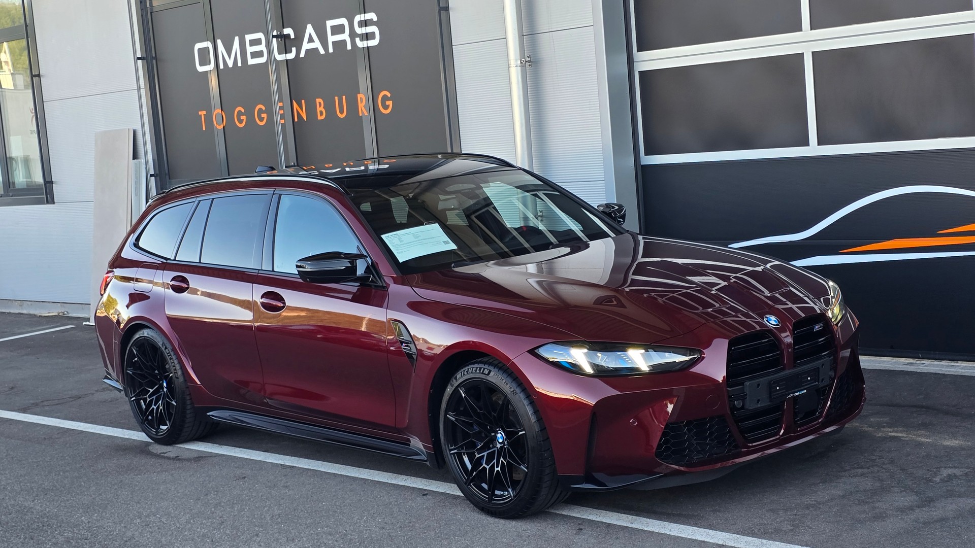 BMW M3 Touring xDrive Competition M-showroom-element-1