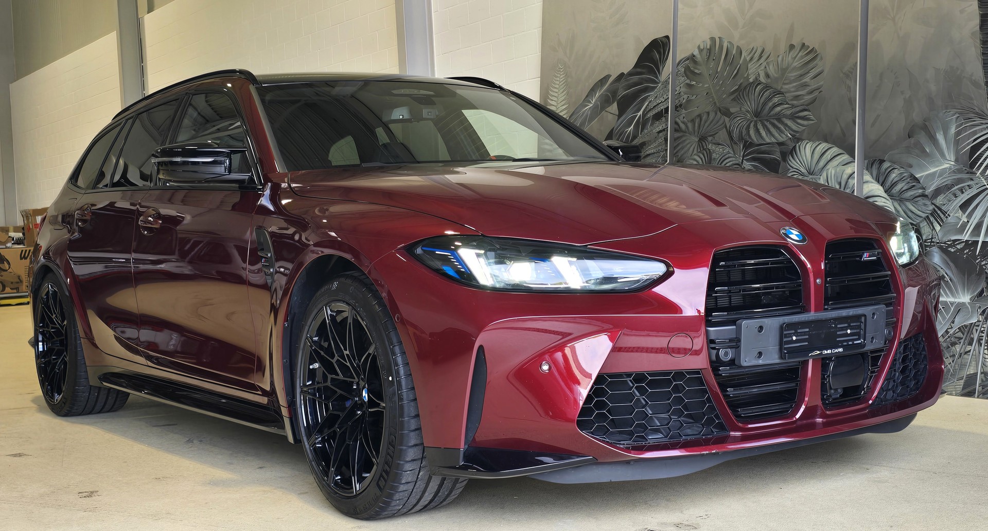 BMW M3 Touring xDrive Competition M-showroom-element-1