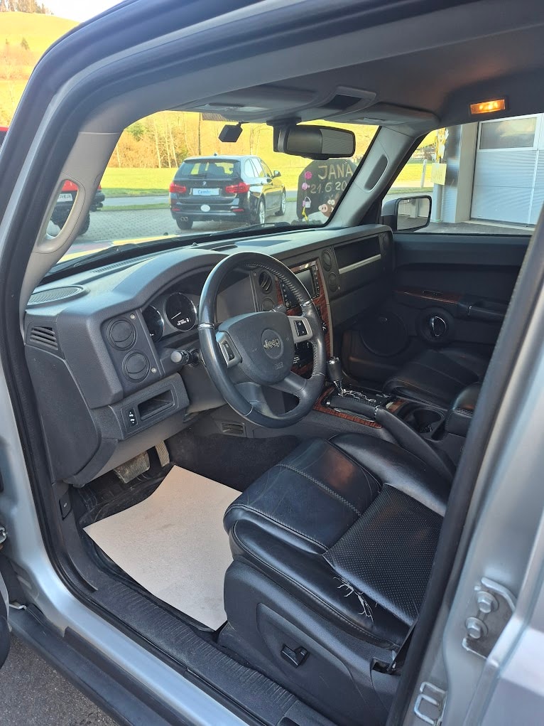 JEEP Commander 3.0 CRD Limited Automatic-image-9