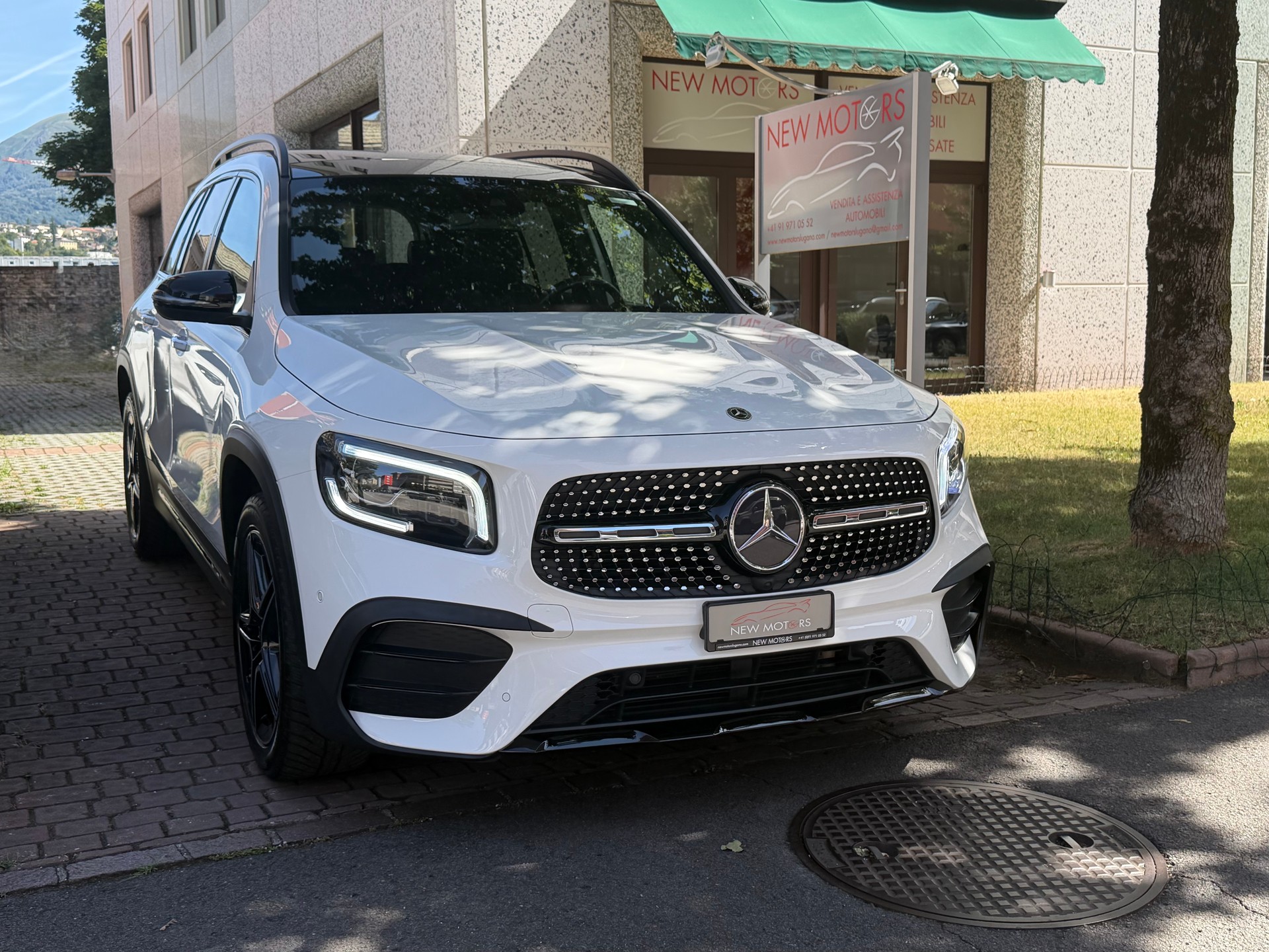 MERCEDES-BENZ GLB 200 AMG Line 7G-Tronic