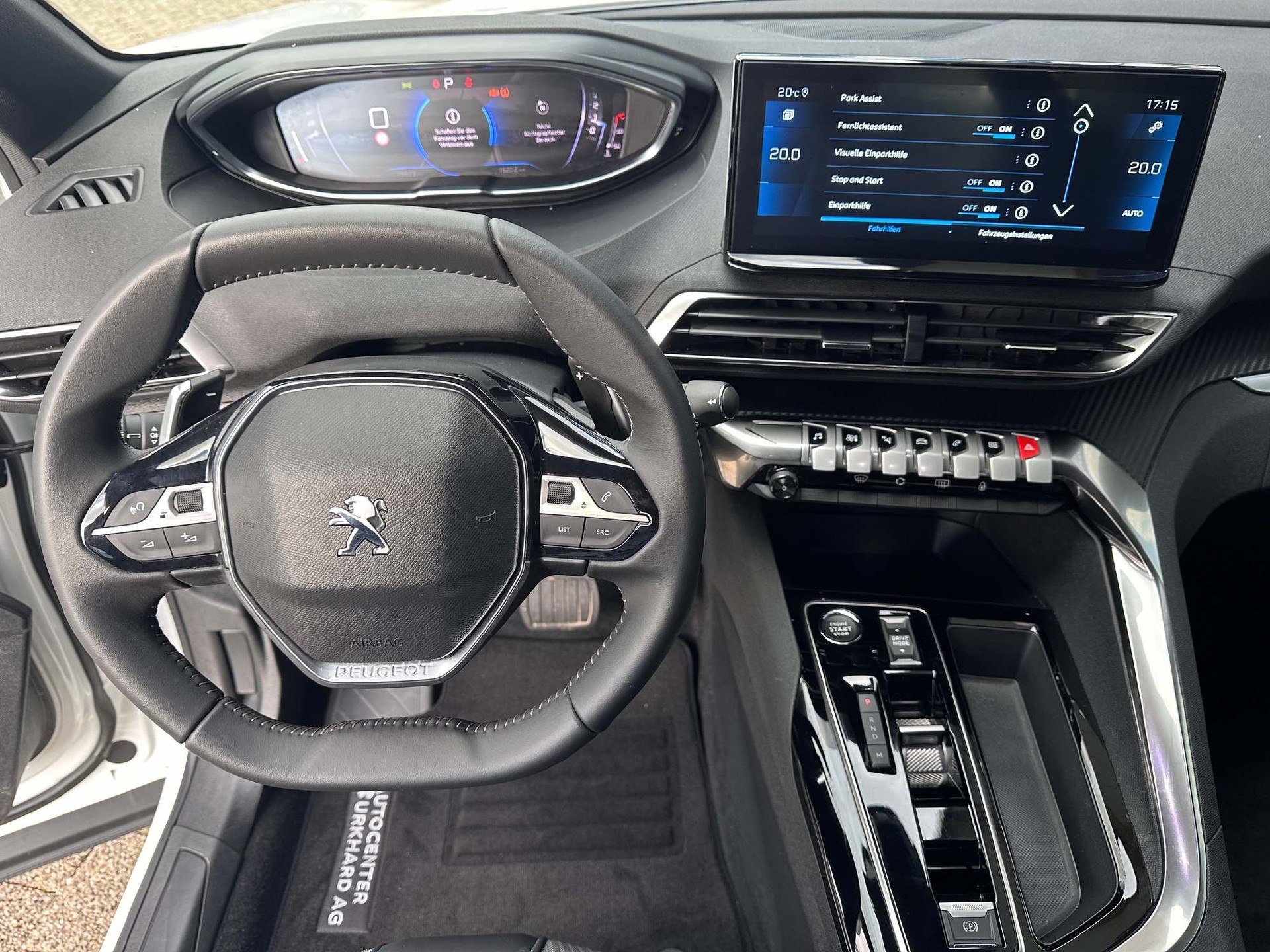 PEUGEOT 5008 1.2 PureTech 7-Plätzer *5 Jahre Werksgarantie* Allure Pack-image-10