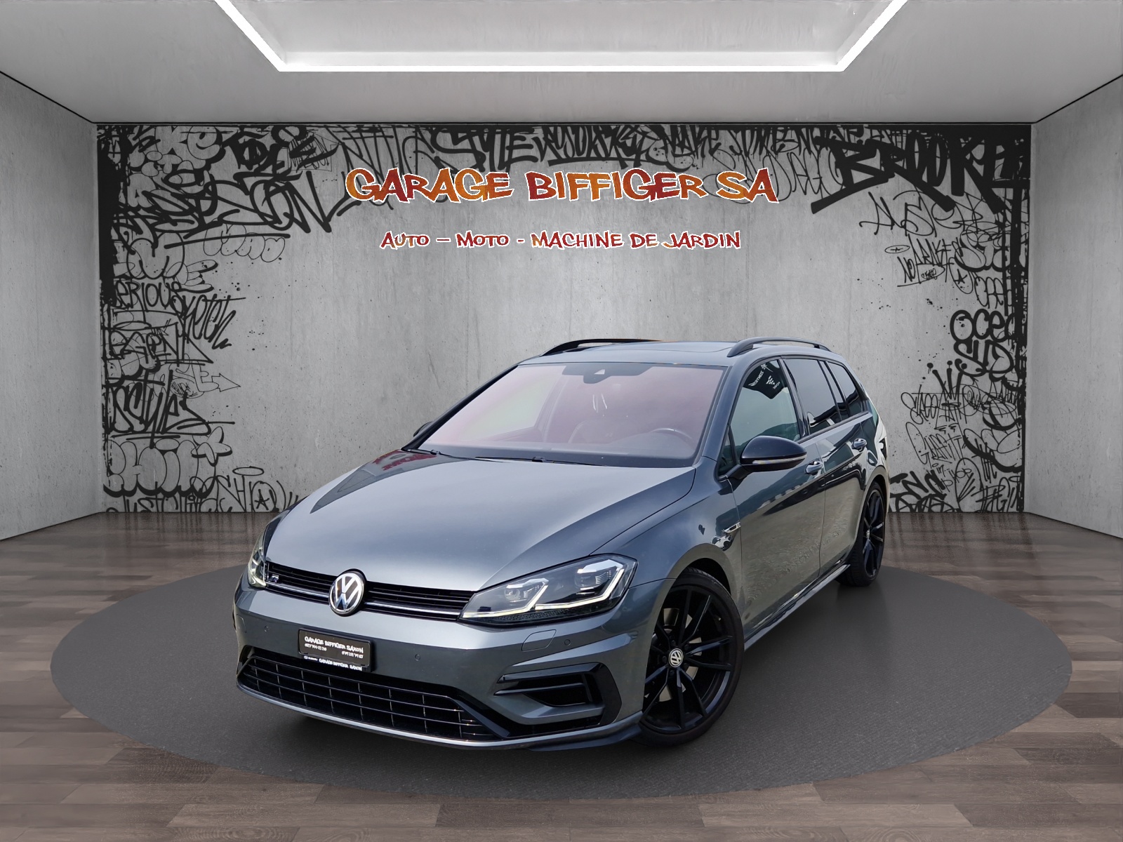 VW Golf Variant 2.0 TSI R 4Motion DSG-image-1