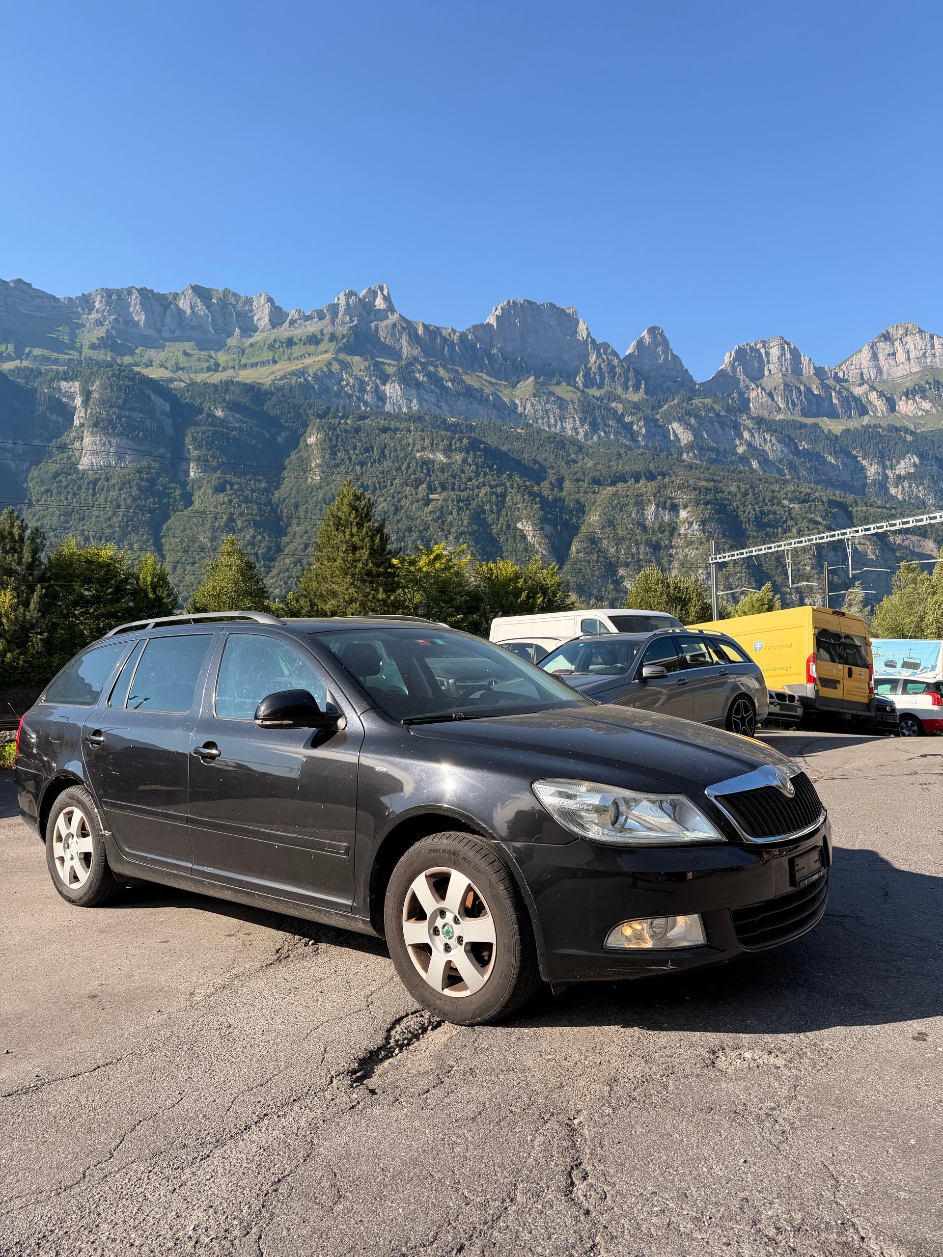 SKODA Octavia Combi 1.8 TSI Laurin & Klement 4x4-showroom-element-2