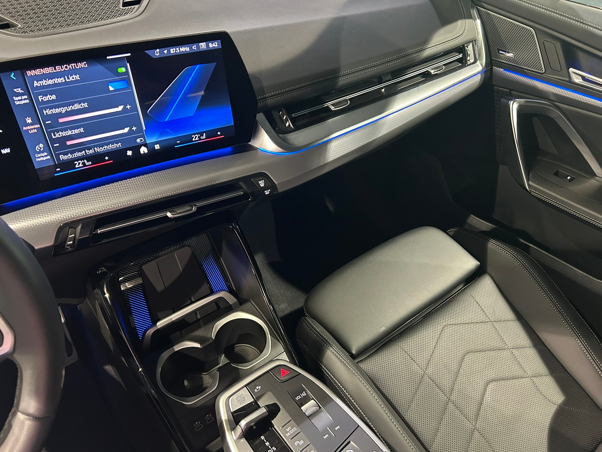 BMW X1 xDrive 30e M Sport-image-24