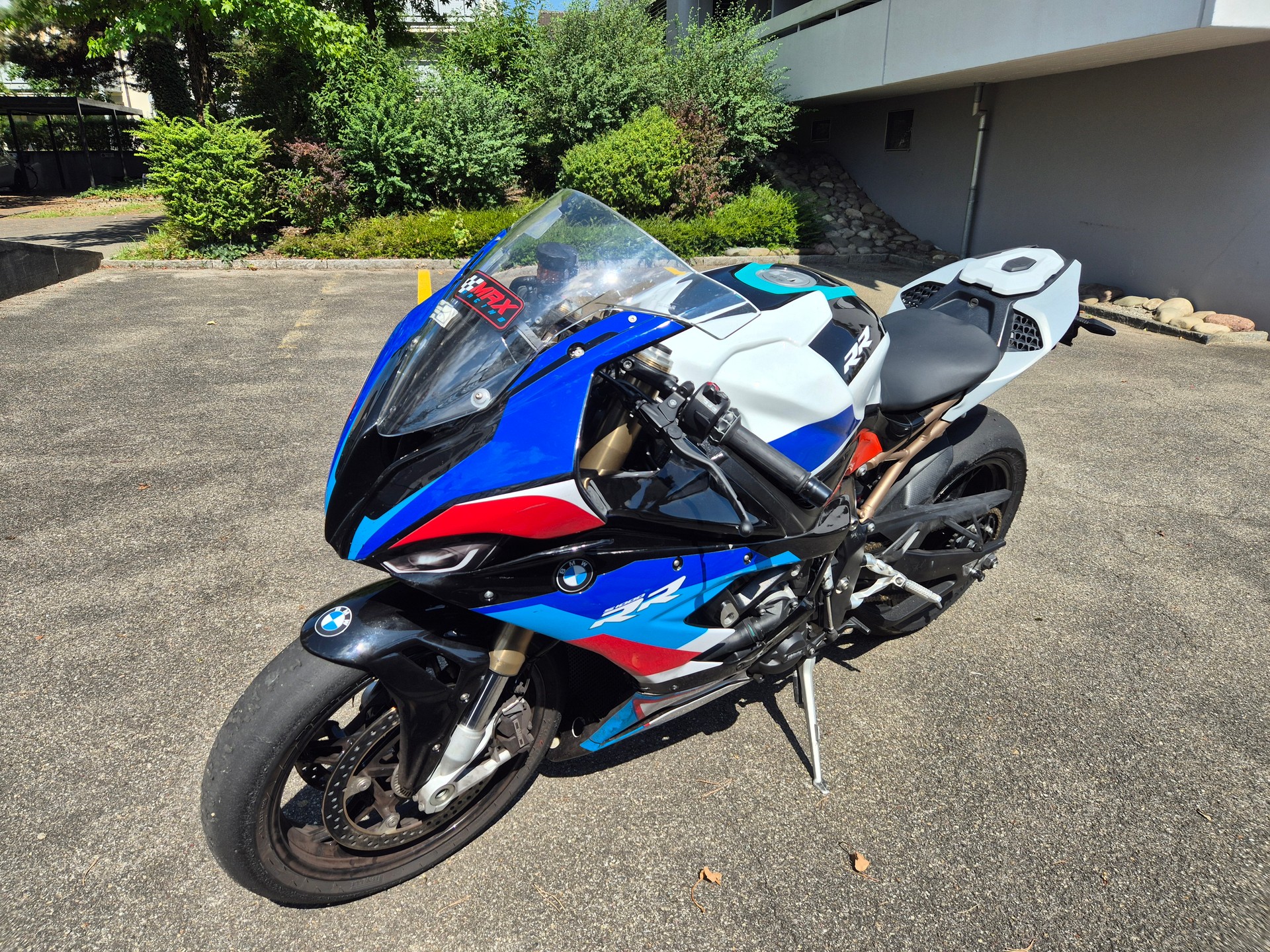 BMW S 1000 RR-image-1