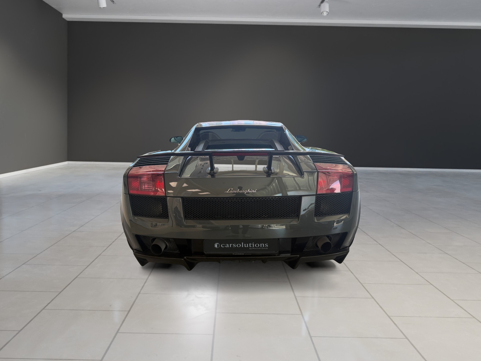 LAMBORGHINI Superleggera-showroom-element-2