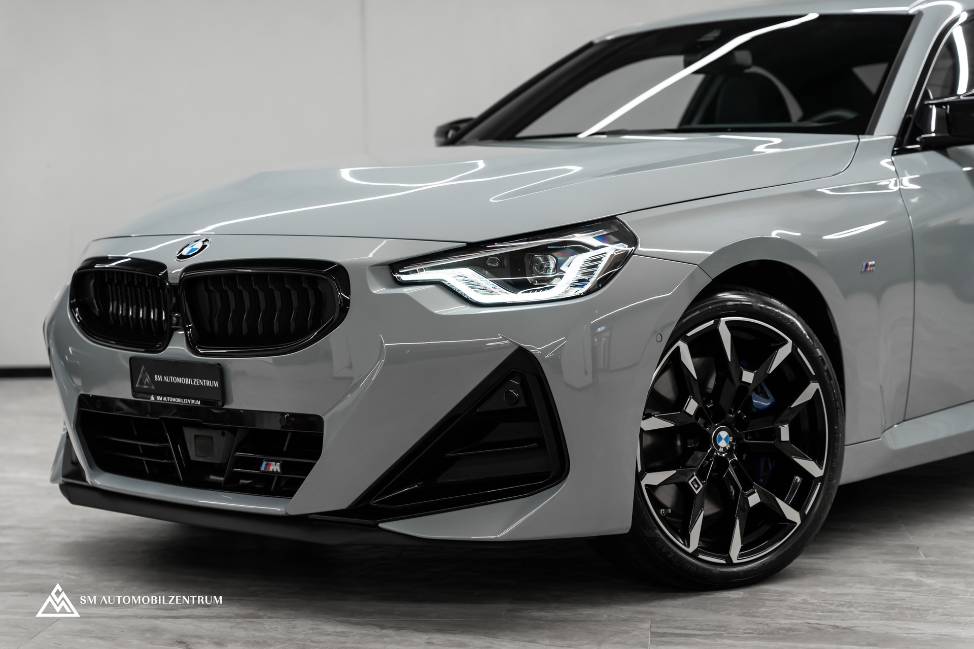 BMW M240i xDrive Coupé / Panorama / el. Memorysitze / Werksgarantie-showroom-element-3