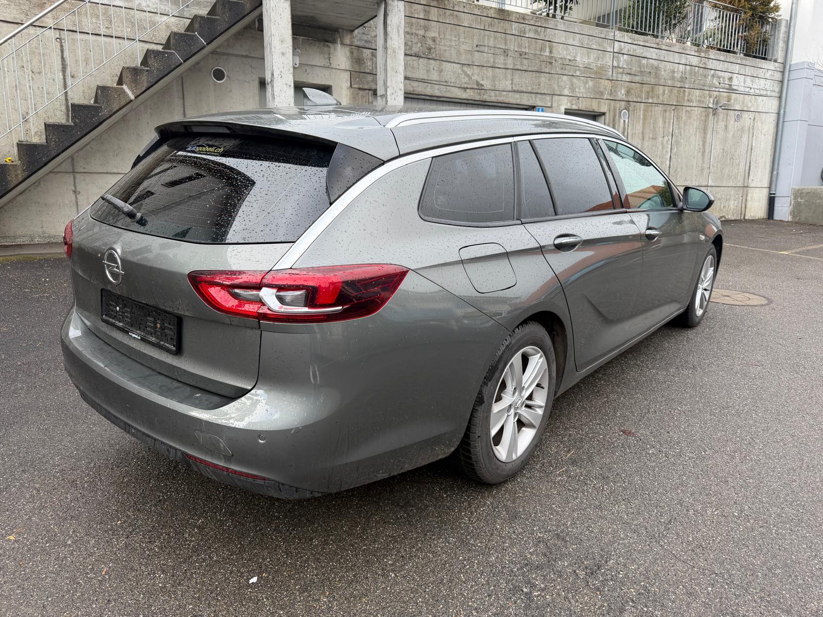 OPEL Insignia 2.0 CDTI Sports Tourer Edition Automatic-image-1