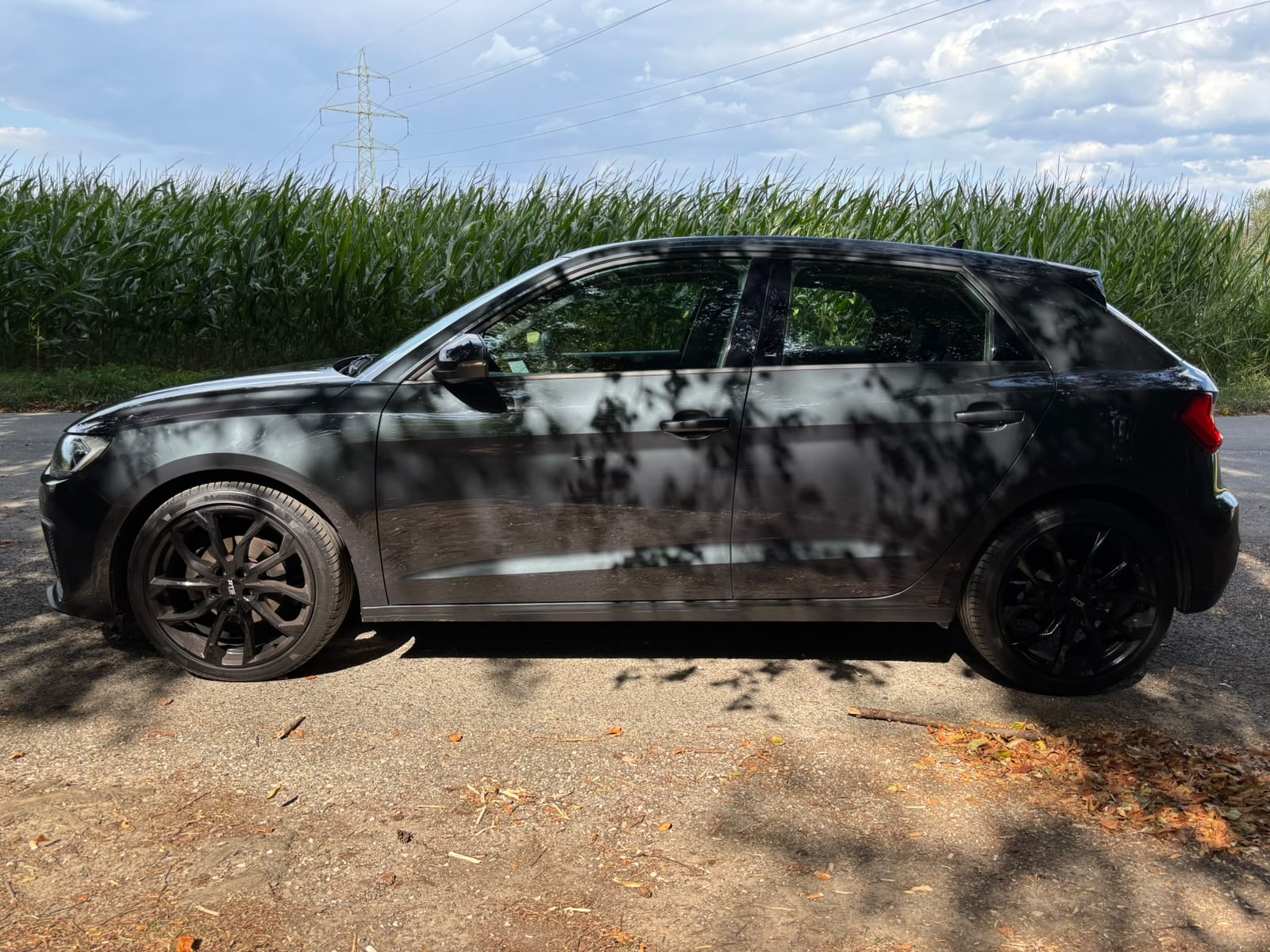 AUDI 1.0 30 TFSI Attraction S-Tronic-image-2