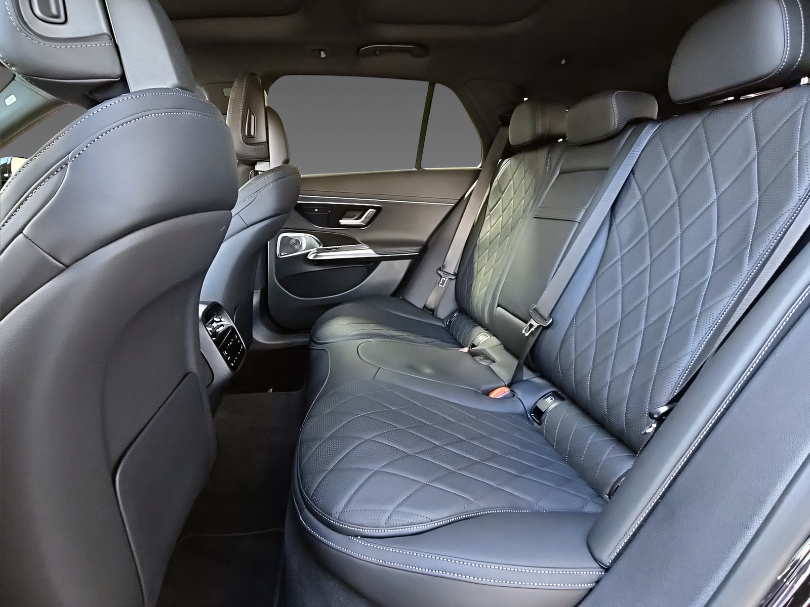 MERCEDES-BENZ E 450 d T 4M 9G-Tronic-image-10