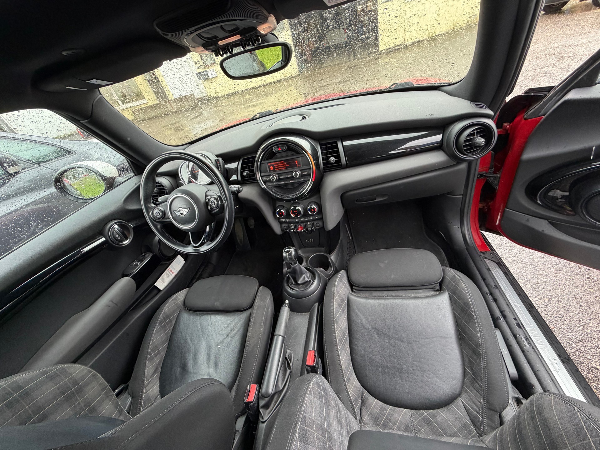 MINI Cooper-image-8