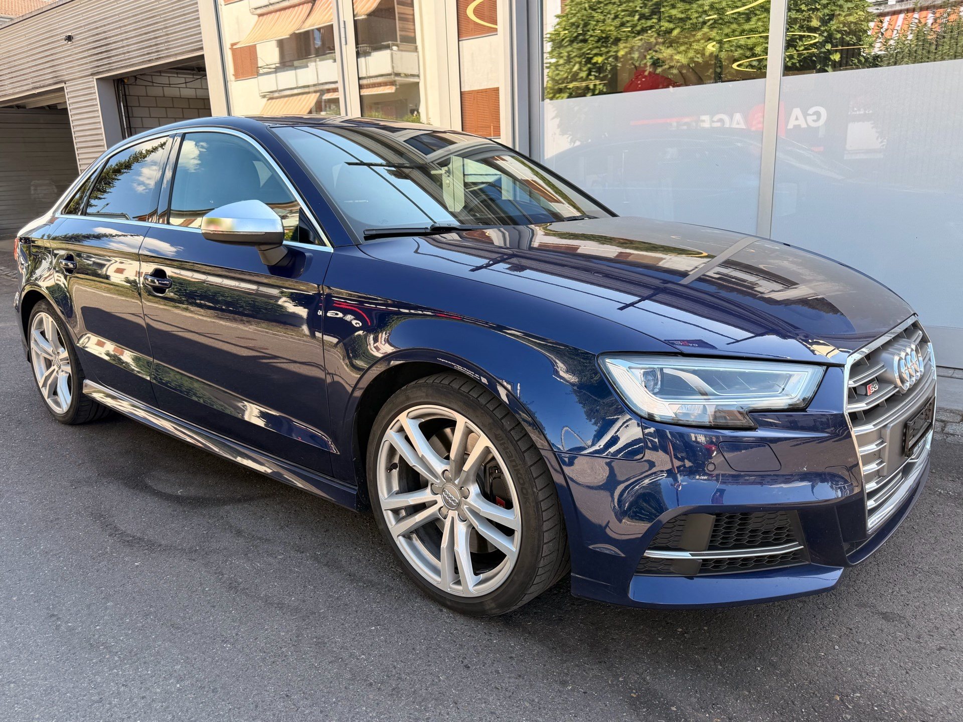 AUDI S3 2.0 TFSI QUATTRO *** MFK 02.26 & ASSISTENZPAKET ***-showroom-element-2